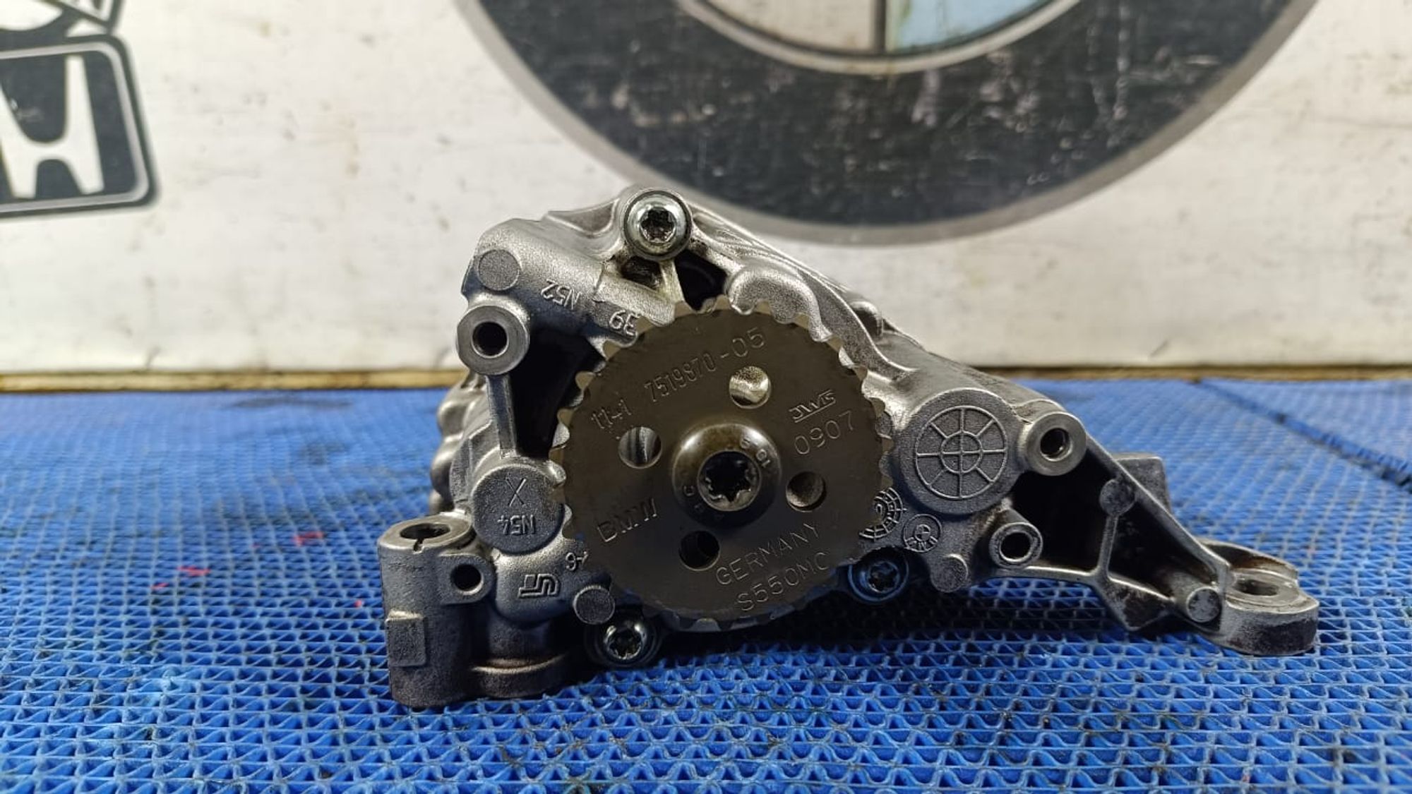 https://gcs.partsauto.market/rn-stockpro.appspot.com/thmbs/userImages/72ad5fba4727bffbc6ea9a8c61494201/part/80570040-f0e1-493f-aeba-457d035cc579_1745242433012.jpg