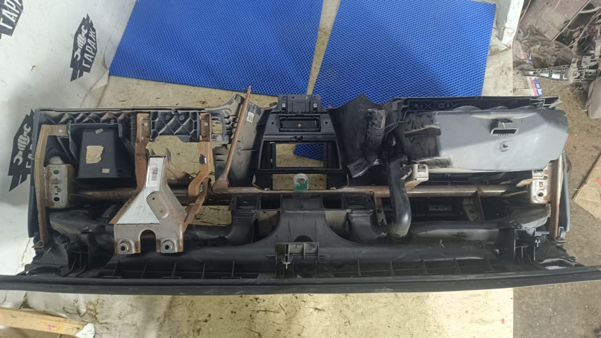https://gcs.partsauto.market/rn-stockpro.appspot.com/thmbs/userImages/72ad5fba4727bffbc6ea9a8c61494201/part/809b6e84-3aca-4e26-80ea-4e94be2750ea_1744396795569.jpg