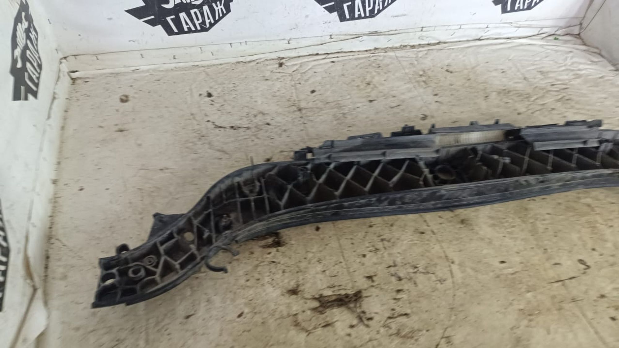 https://gcs.partsauto.market/rn-stockpro.appspot.com/thmbs/userImages/72ad5fba4727bffbc6ea9a8c61494201/part/8229b1a1-00d0-4f2d-91d2-15d09bf2aa53_1742294805395.jpg