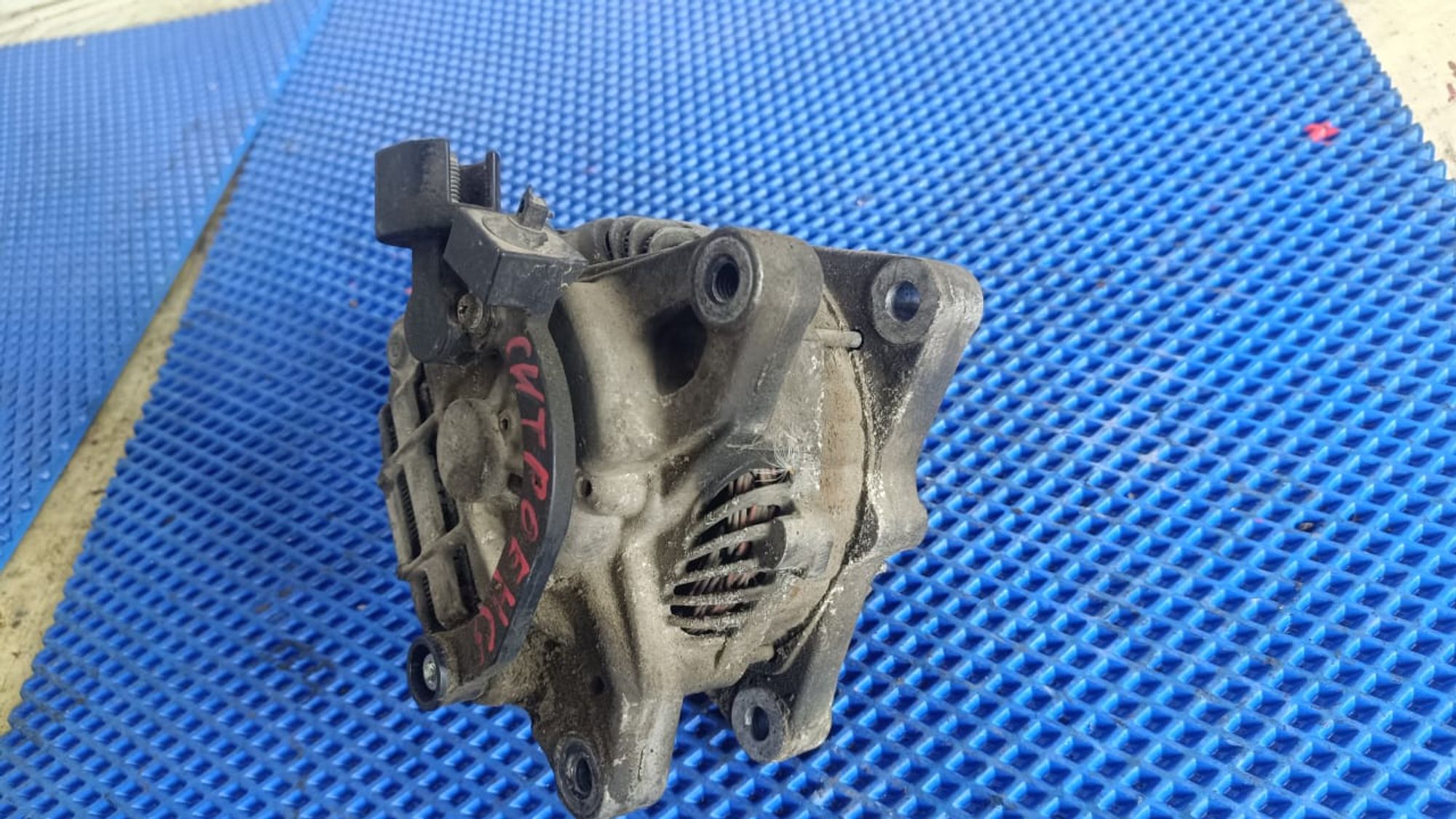 https://gcs.partsauto.market/rn-stockpro.appspot.com/thmbs/userImages/72ad5fba4727bffbc6ea9a8c61494201/part/82eb2d04-5f5d-460e-b9df-96ecc390f9d3_1744798422347.jpg