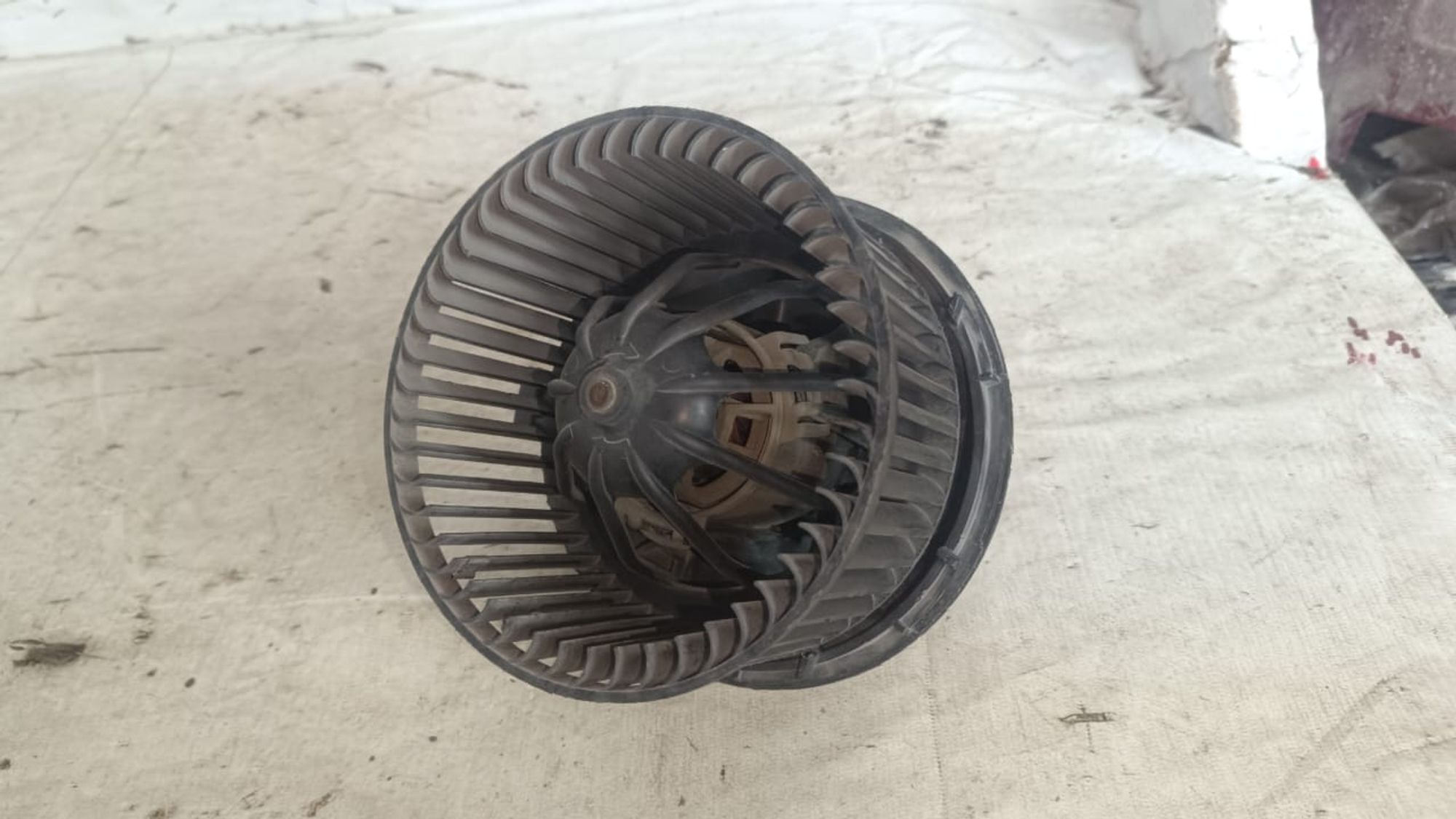 https://gcs.partsauto.market/rn-stockpro.appspot.com/thmbs/userImages/72ad5fba4727bffbc6ea9a8c61494201/part/8315c25e-6db3-4171-8e07-c4f58cd46cbe_1742926455452.jpg