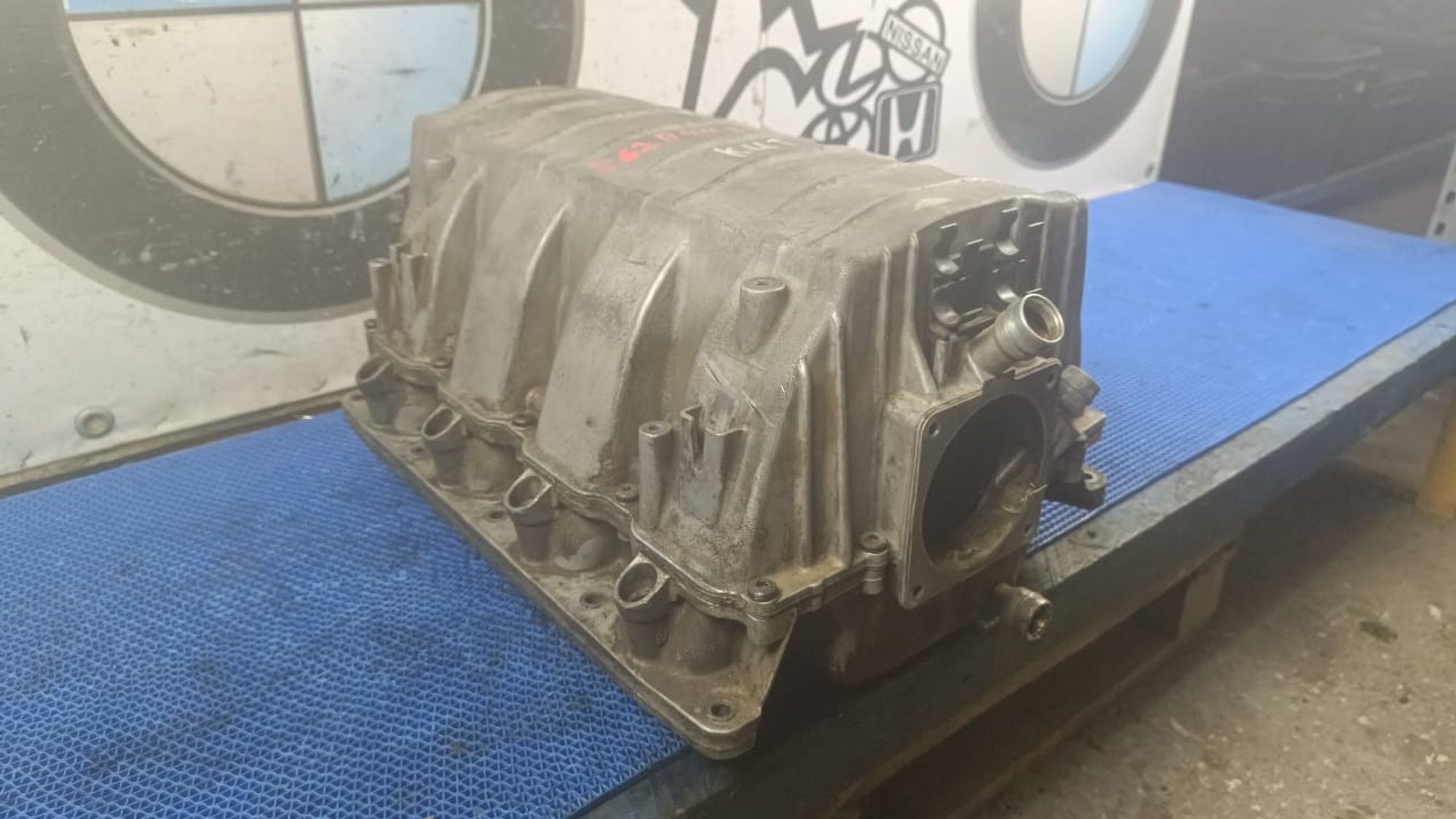 https://gcs.partsauto.market/rn-stockpro.appspot.com/thmbs/userImages/72ad5fba4727bffbc6ea9a8c61494201/part/87500c14-9d27-4ab7-bcaa-821921deb0d6_1733748898953.jpg