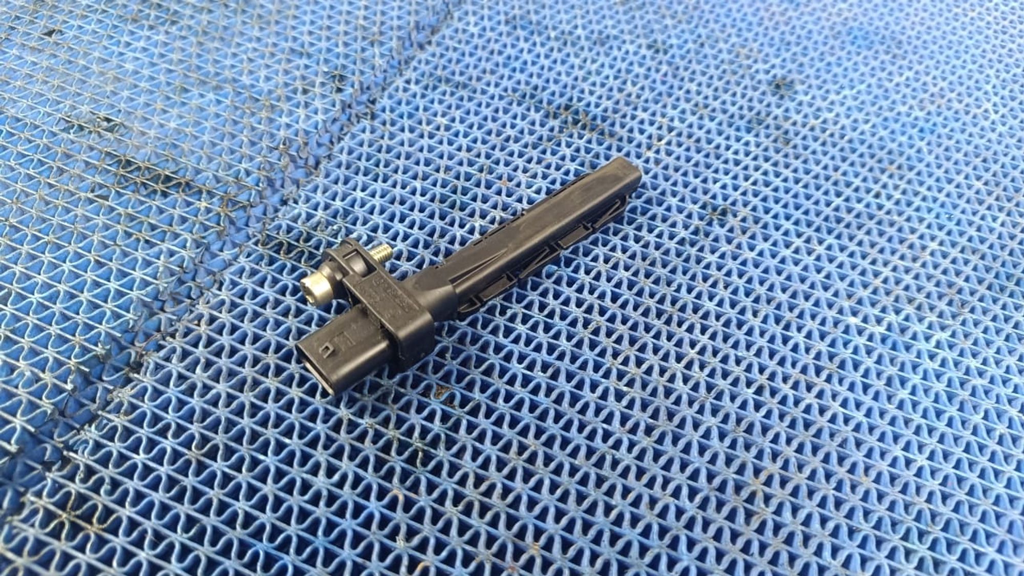 https://gcs.partsauto.market/rn-stockpro.appspot.com/thmbs/userImages/72ad5fba4727bffbc6ea9a8c61494201/part/89adc34b-903c-4b60-9d7e-9b33f0f91fe2_1747907484337.jpg