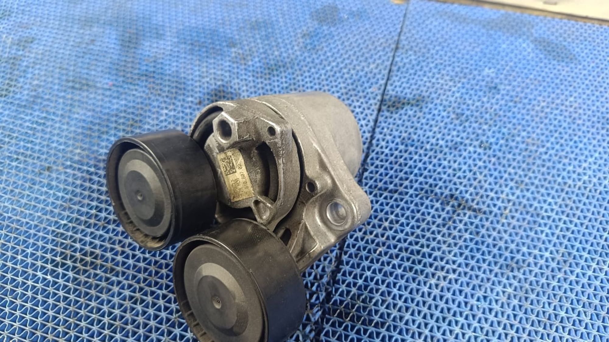 https://gcs.partsauto.market/rn-stockpro.appspot.com/thmbs/userImages/72ad5fba4727bffbc6ea9a8c61494201/part/8cc94b7e-9bf7-4d8f-ac3c-7492b66755c3_1747303576723.jpg