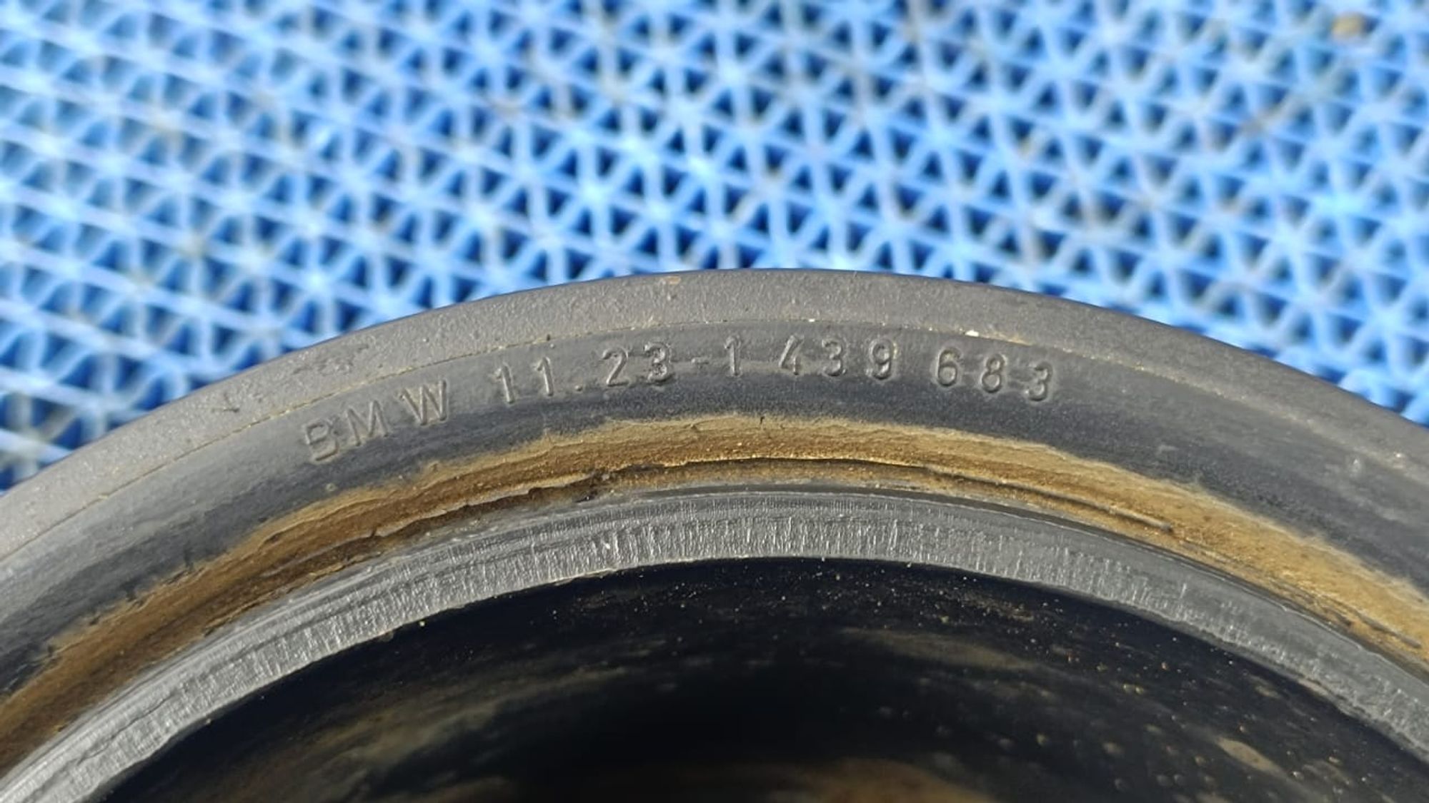 https://gcs.partsauto.market/rn-stockpro.appspot.com/thmbs/userImages/72ad5fba4727bffbc6ea9a8c61494201/part/8d4362fe-f203-47fb-bc66-bd3522ec1b67_1733496347920.jpg