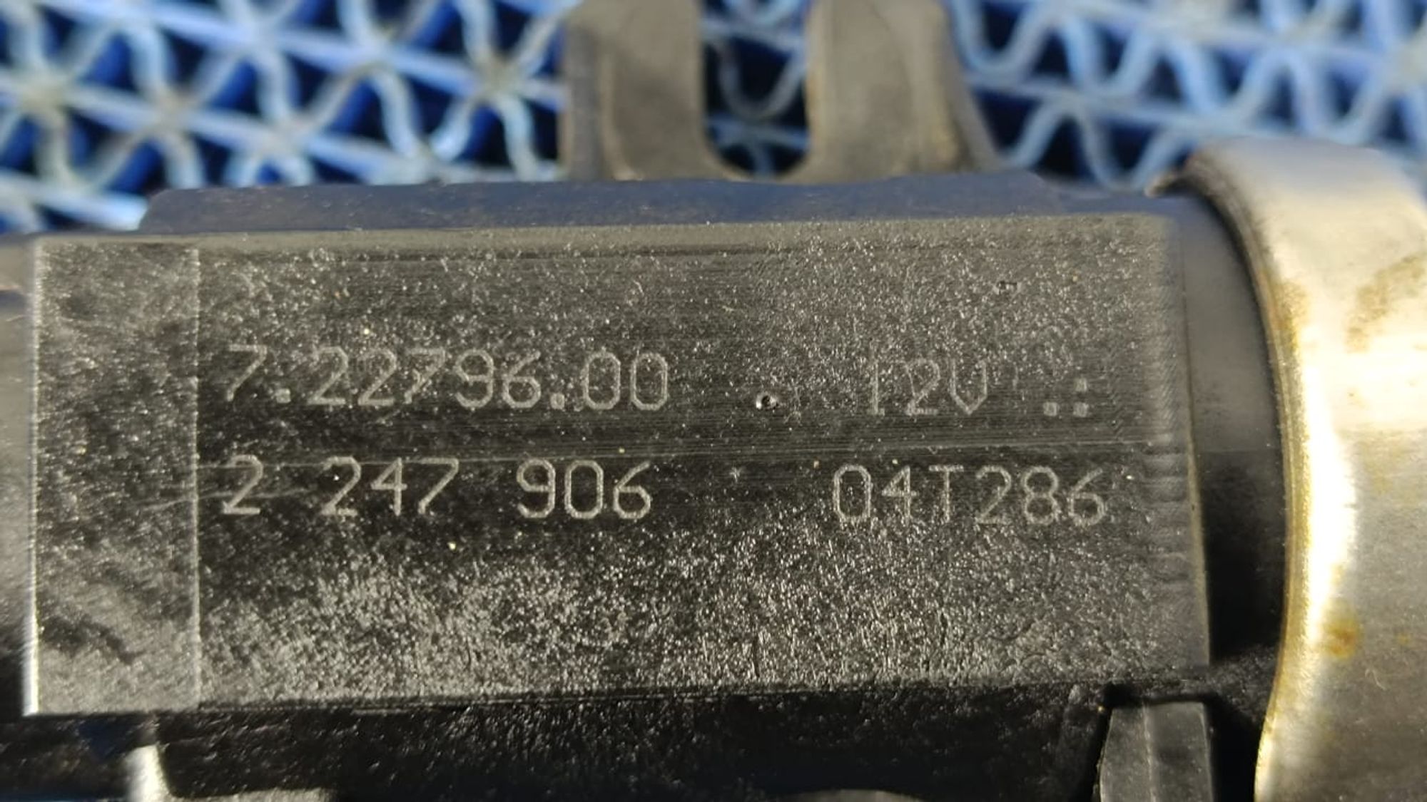 https://gcs.partsauto.market/rn-stockpro.appspot.com/thmbs/userImages/72ad5fba4727bffbc6ea9a8c61494201/part/8d5a2f8b-1b3d-4cb6-b11a-18855f577057_1745335286062.jpg