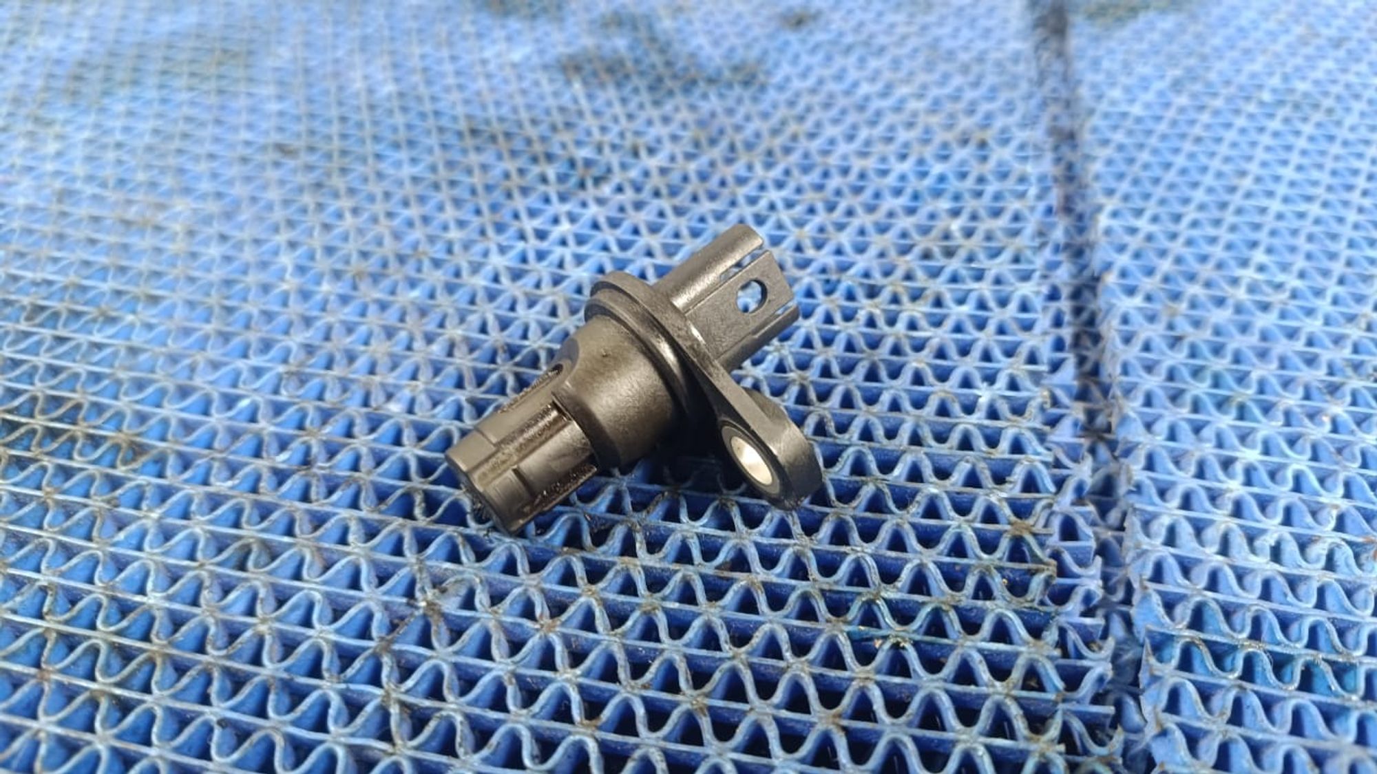https://gcs.partsauto.market/rn-stockpro.appspot.com/thmbs/userImages/72ad5fba4727bffbc6ea9a8c61494201/part/92cd985e-5685-4274-a51f-33edc7414efc_1746195982329.jpg