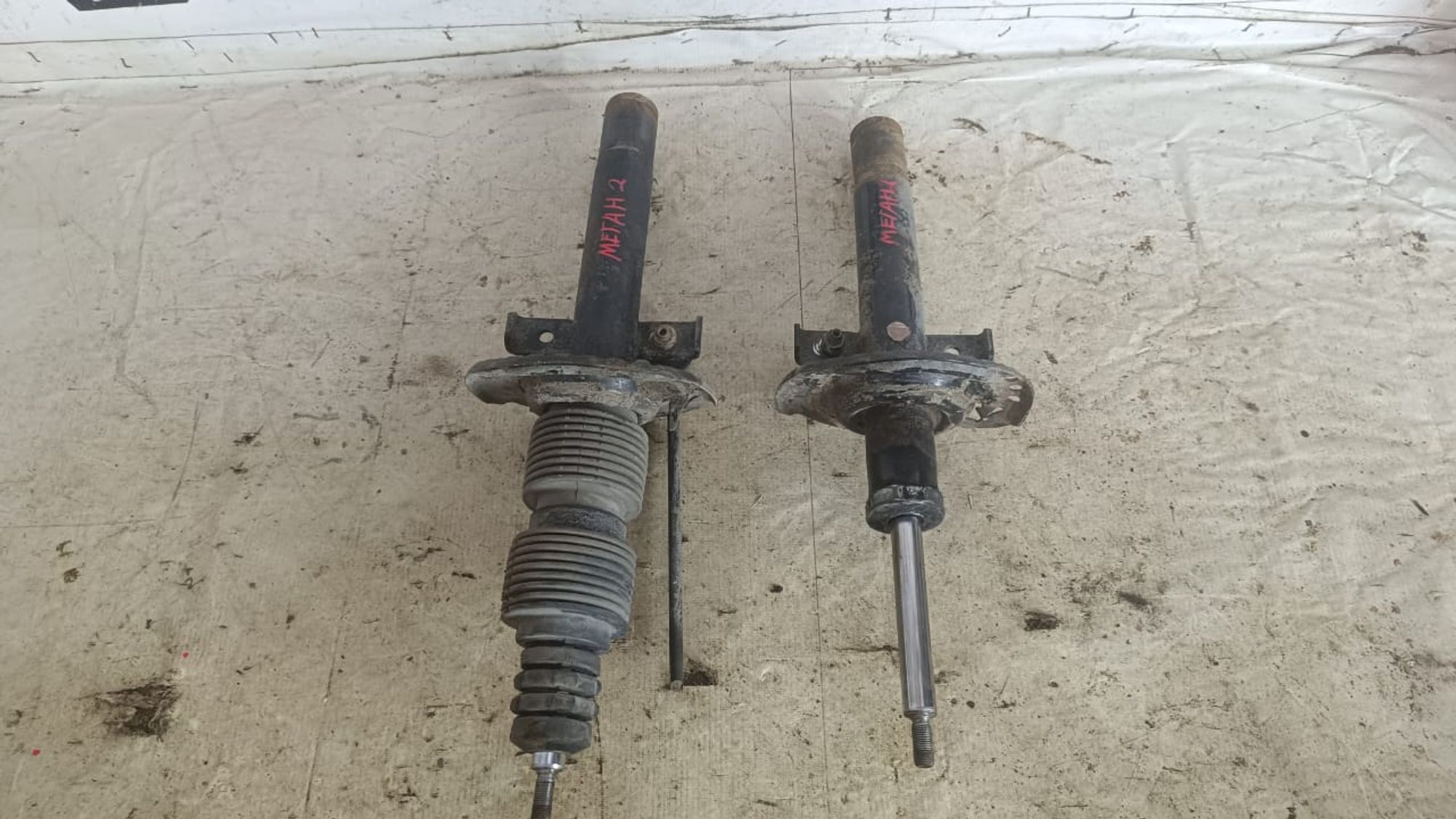 https://gcs.partsauto.market/rn-stockpro.appspot.com/thmbs/userImages/72ad5fba4727bffbc6ea9a8c61494201/part/9305bf26-3e27-4ae0-89b1-868752d61b7e_1742996417057.jpg
