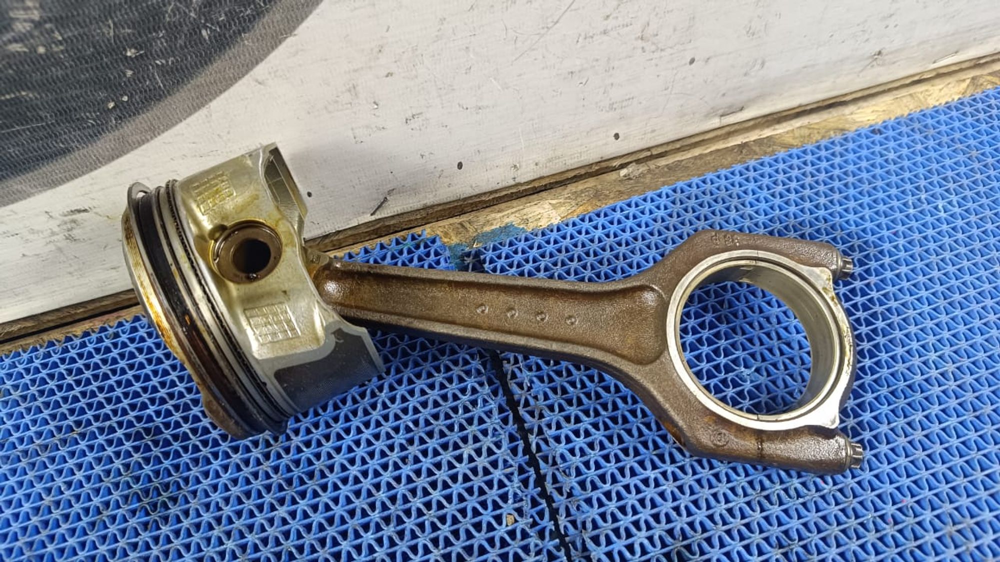 https://gcs.partsauto.market/rn-stockpro.appspot.com/thmbs/userImages/72ad5fba4727bffbc6ea9a8c61494201/part/9422e095-2266-440f-b570-ab385ebf52f9_1747659600133.jpg
