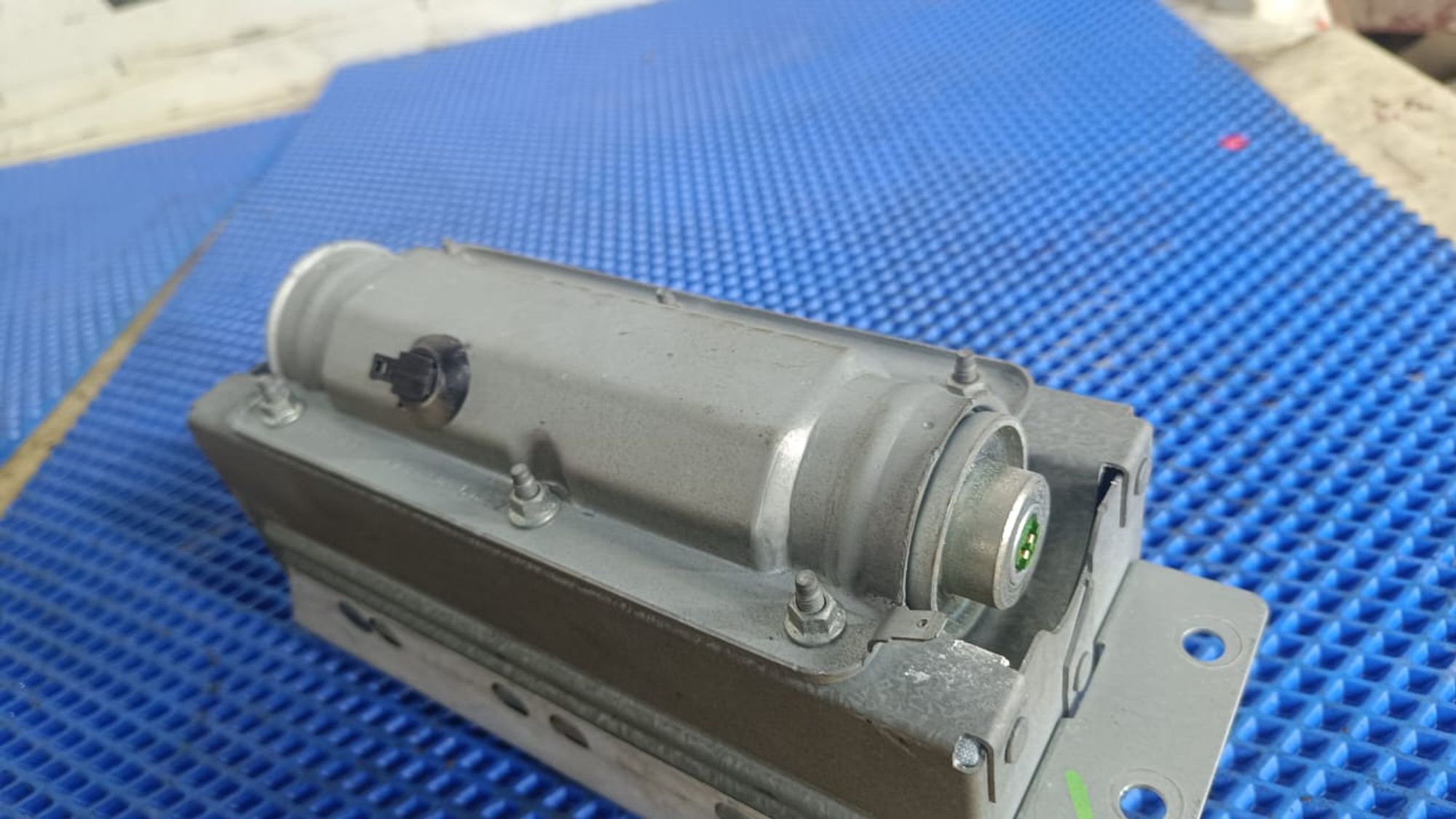 https://gcs.partsauto.market/rn-stockpro.appspot.com/thmbs/userImages/72ad5fba4727bffbc6ea9a8c61494201/part/96c16838-adf6-436a-a9b4-5d6d1bbb8165_1744463212070.jpg