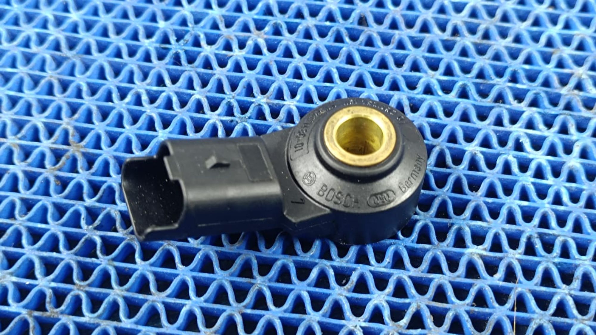 https://gcs.partsauto.market/rn-stockpro.appspot.com/thmbs/userImages/72ad5fba4727bffbc6ea9a8c61494201/part/9ead7cf9-9ffe-4ce6-9940-ce44564d7d97_1736601535723.jpg