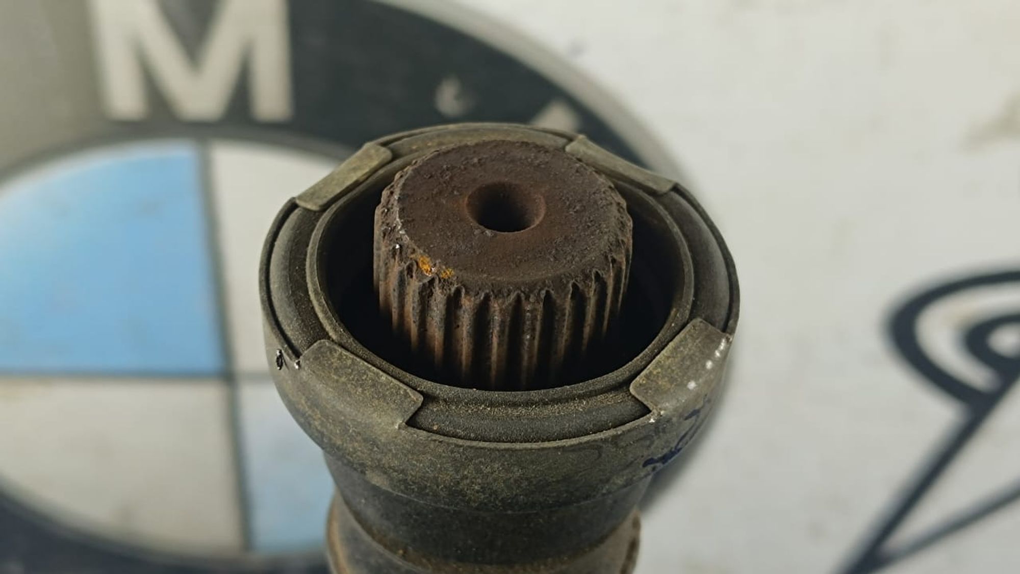 https://gcs.partsauto.market/rn-stockpro.appspot.com/thmbs/userImages/72ad5fba4727bffbc6ea9a8c61494201/part/a47c57f7-5184-41ff-974e-588c0439d6a5_1733312759410.jpg