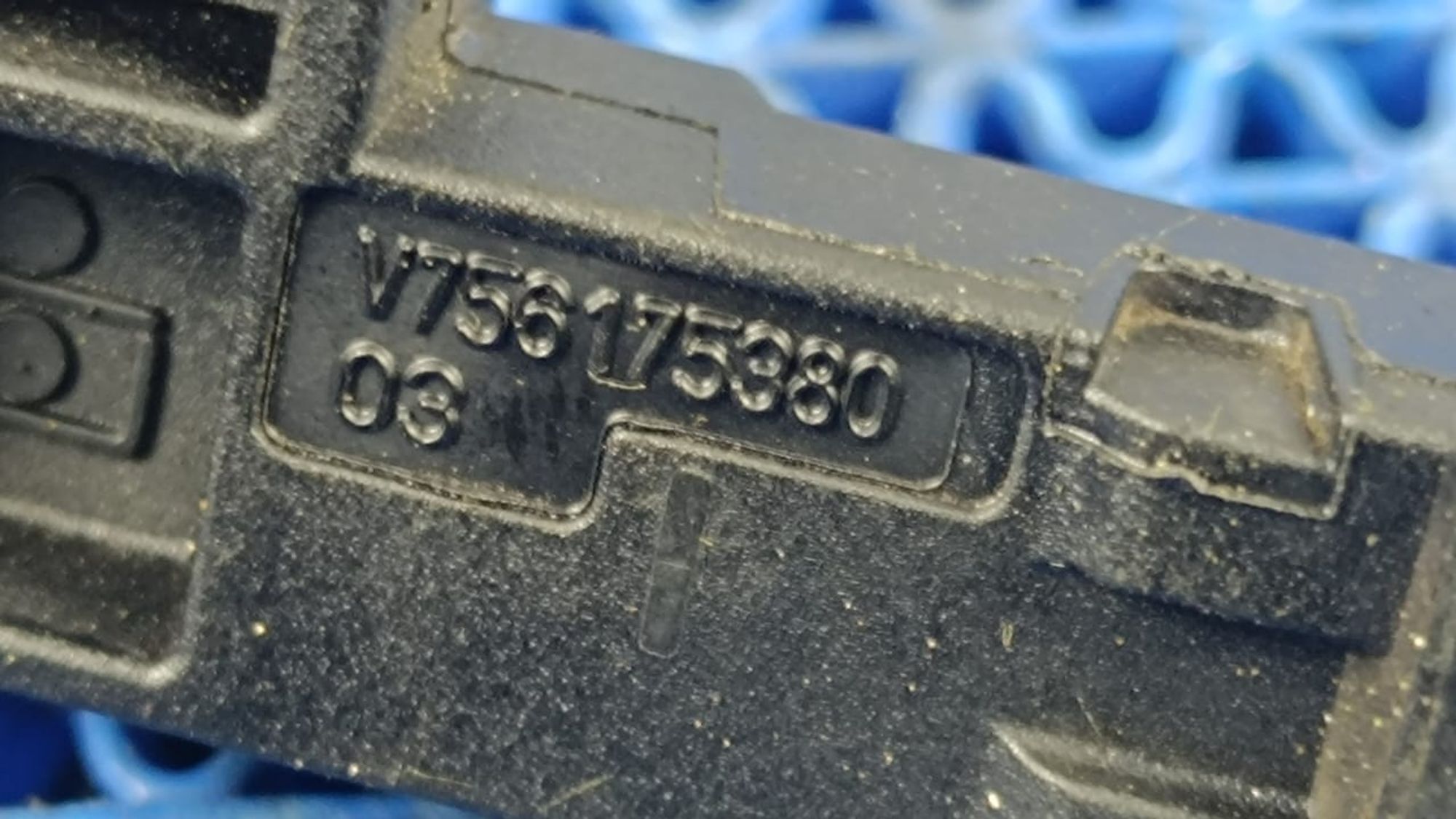 https://gcs.partsauto.market/rn-stockpro.appspot.com/thmbs/userImages/72ad5fba4727bffbc6ea9a8c61494201/part/ac2e2157-b8c3-4f71-9bd8-5e5073da7abb_1736601385973.jpg