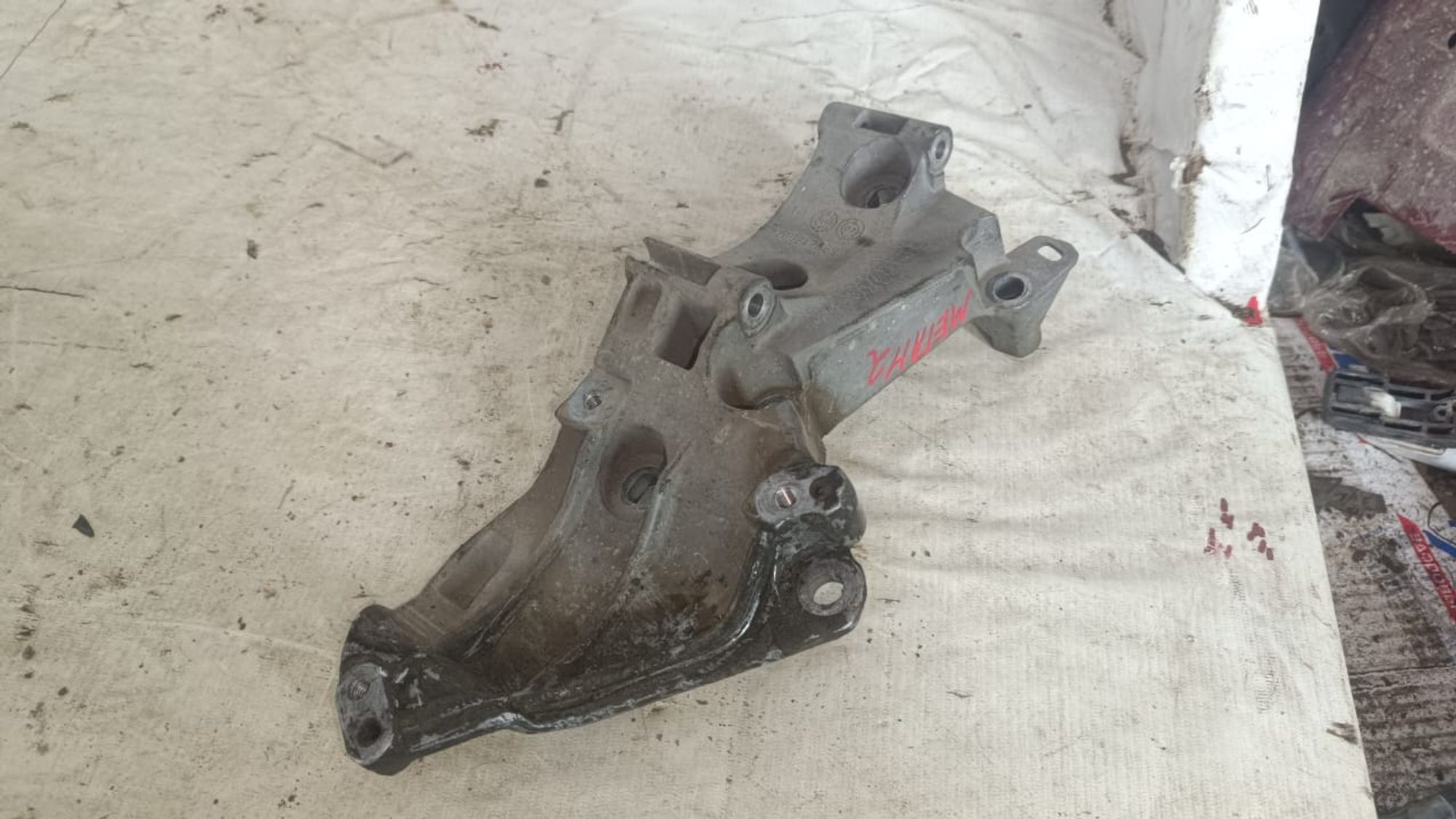 https://gcs.partsauto.market/rn-stockpro.appspot.com/thmbs/userImages/72ad5fba4727bffbc6ea9a8c61494201/part/b0e13503-aabd-4f65-b2e8-e75204bc4e76_1742926717815.jpg