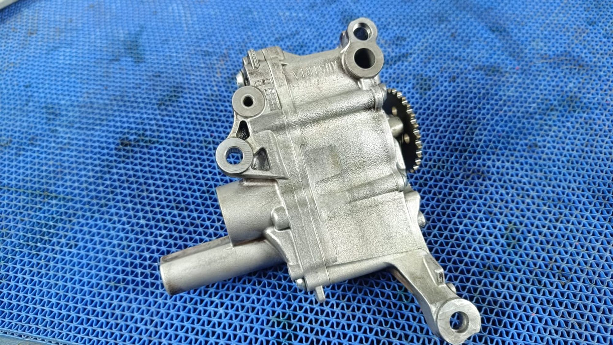 https://gcs.partsauto.market/rn-stockpro.appspot.com/thmbs/userImages/72ad5fba4727bffbc6ea9a8c61494201/part/b3f43f20-14fe-4276-8a2e-97990298c757_1745242439291.jpg