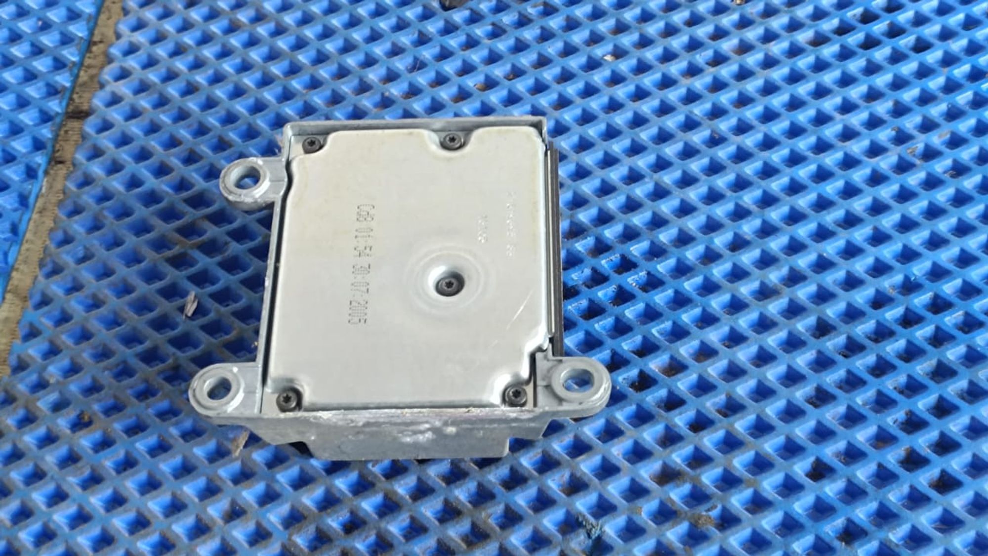 https://gcs.partsauto.market/rn-stockpro.appspot.com/thmbs/userImages/72ad5fba4727bffbc6ea9a8c61494201/part/bb6a5f60-aae2-4b93-ab95-a5f4aafea22c_1747037366450.jpg