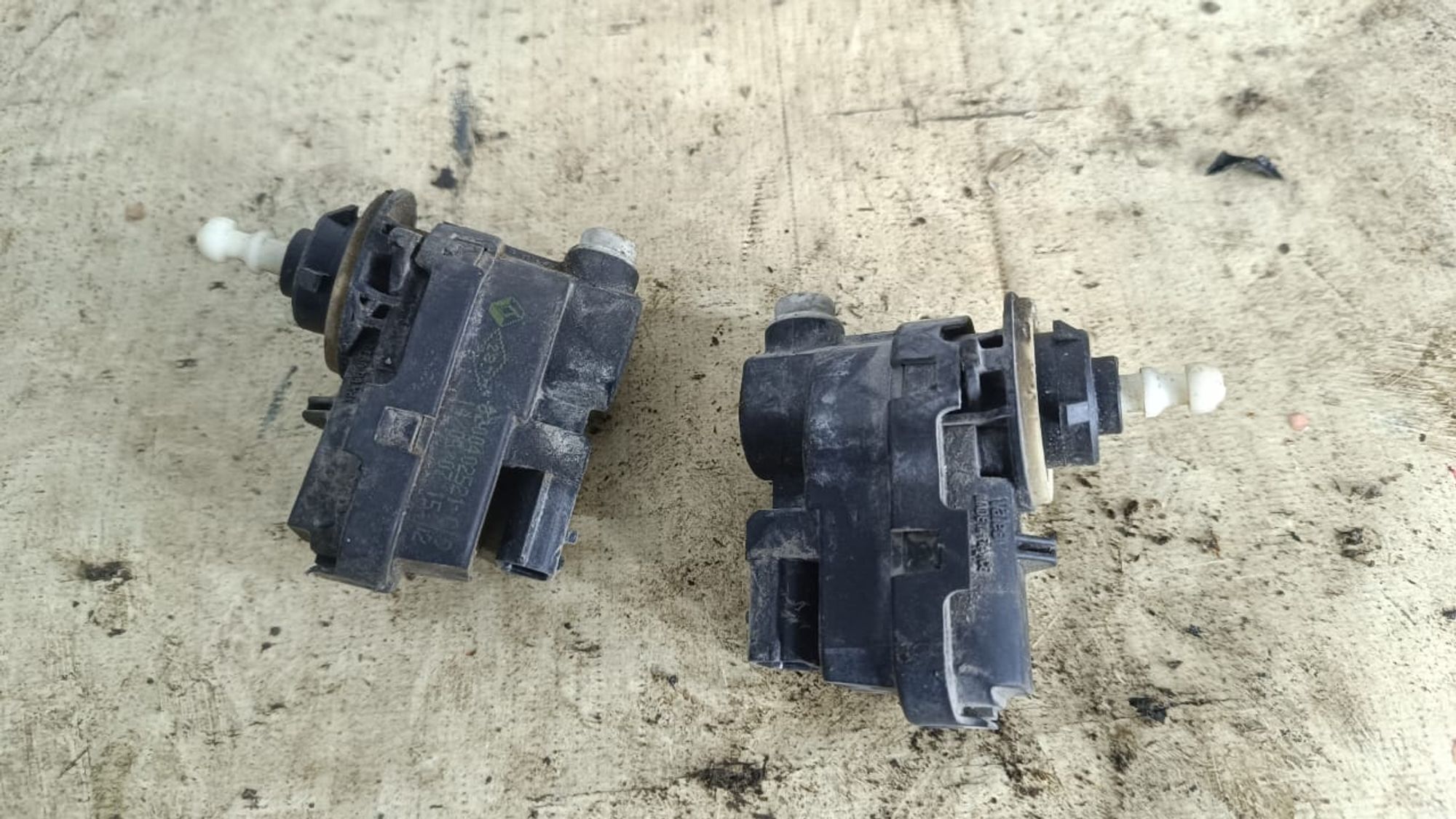 https://gcs.partsauto.market/rn-stockpro.appspot.com/thmbs/userImages/72ad5fba4727bffbc6ea9a8c61494201/part/be9872d5-dc70-4513-9981-b72991cec405_1744018119108.jpg