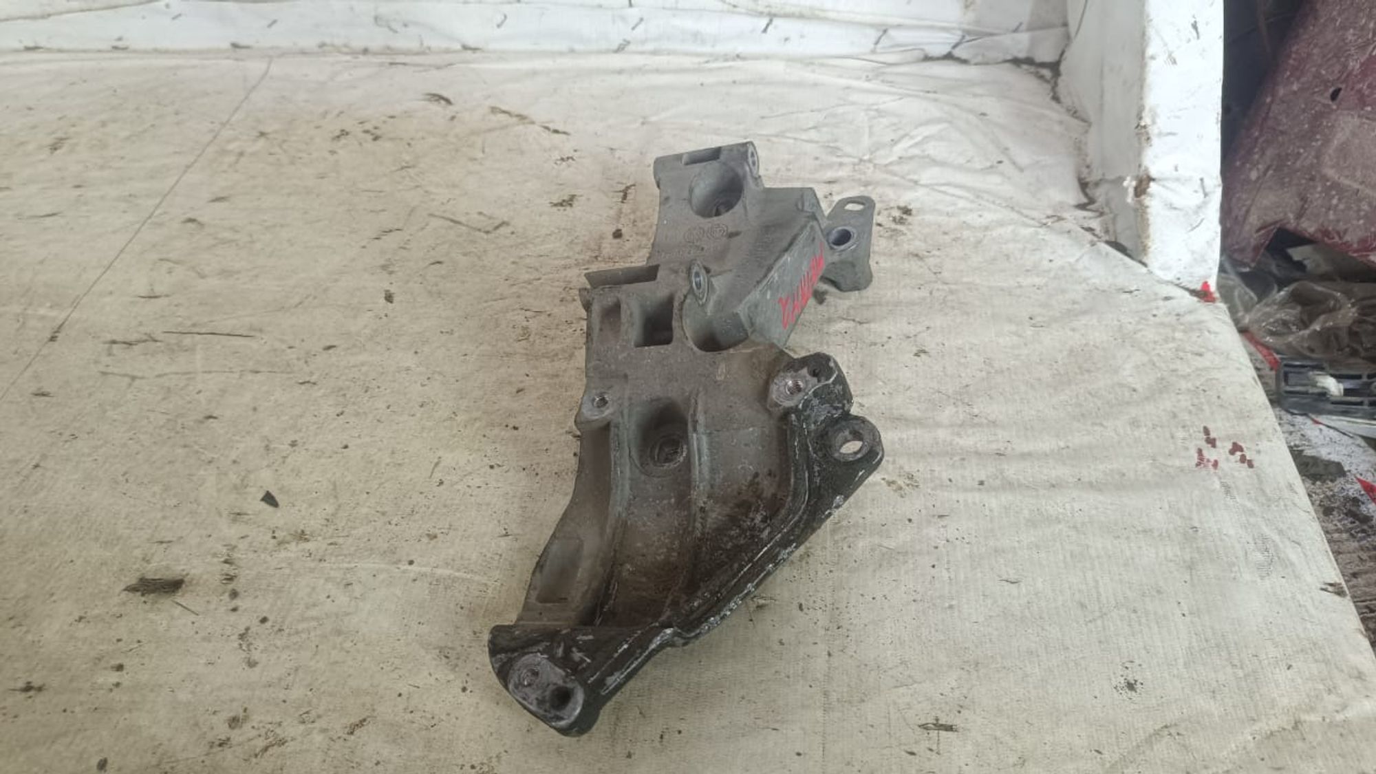 https://gcs.partsauto.market/rn-stockpro.appspot.com/thmbs/userImages/72ad5fba4727bffbc6ea9a8c61494201/part/bed4cb4b-0df2-4bdb-a639-6c2d07e8911b_1742926737552.jpg