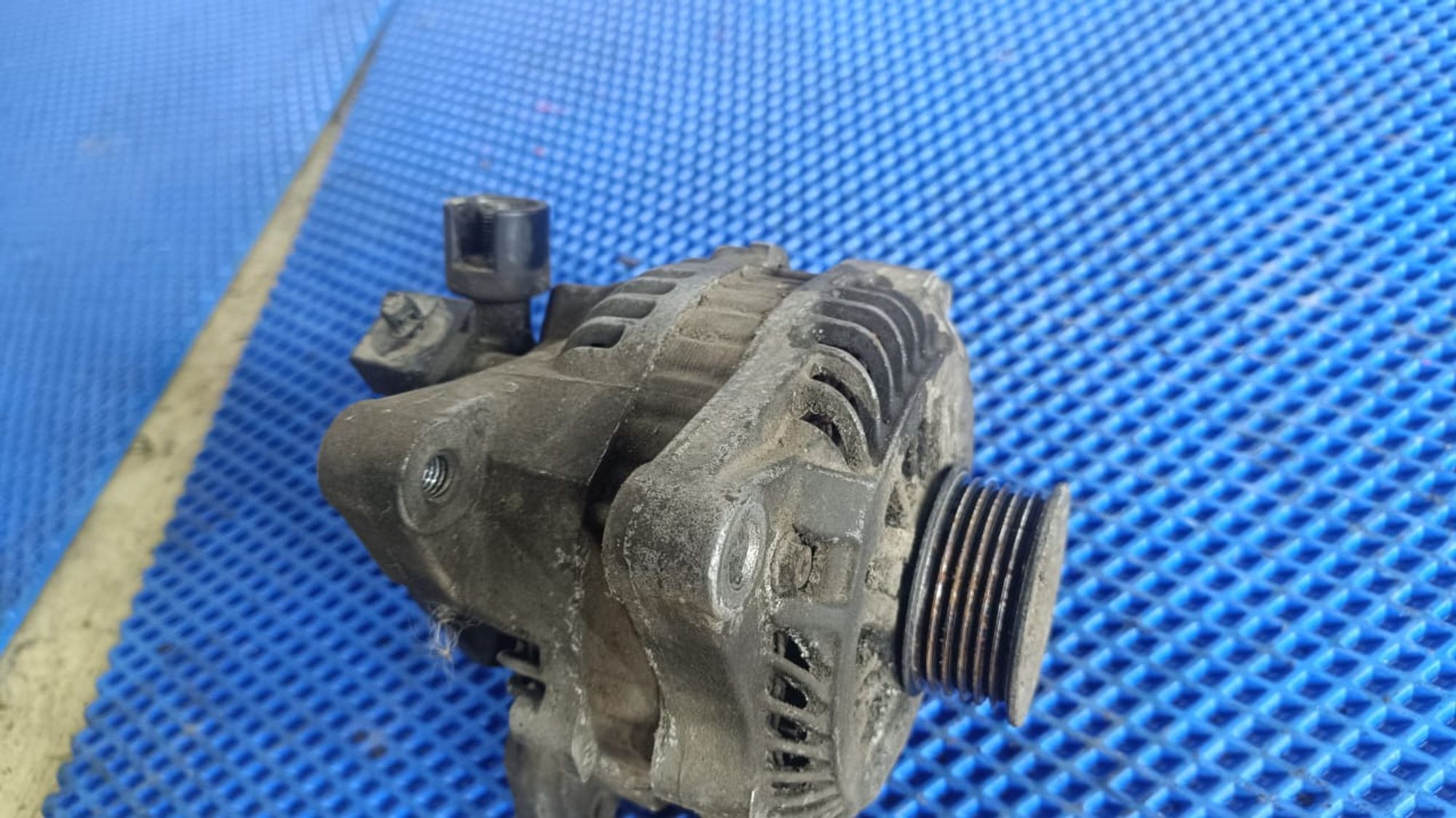 https://gcs.partsauto.market/rn-stockpro.appspot.com/thmbs/userImages/72ad5fba4727bffbc6ea9a8c61494201/part/c127dffb-cd47-4b28-b3c9-628d9eef5c38_1744798419064.jpg