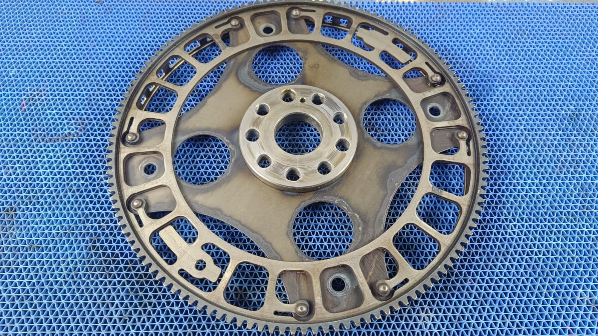 https://gcs.partsauto.market/rn-stockpro.appspot.com/thmbs/userImages/72ad5fba4727bffbc6ea9a8c61494201/part/c1f3e259-83fd-45a2-8a87-b4979db40065_1733312668045.jpg