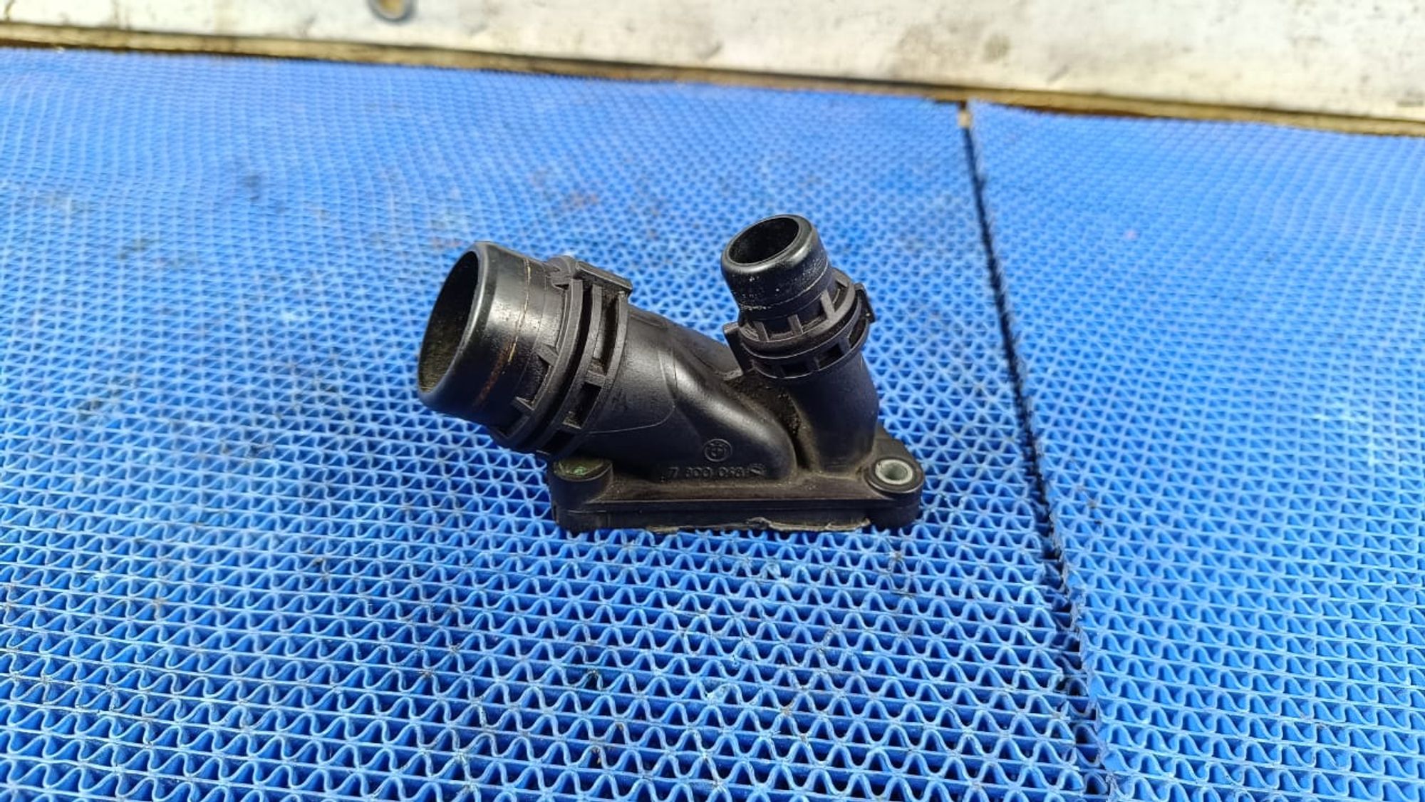 https://gcs.partsauto.market/rn-stockpro.appspot.com/thmbs/userImages/72ad5fba4727bffbc6ea9a8c61494201/part/c38b13d6-d1af-4232-a81b-7a15592aeb29_1736853776384.jpg