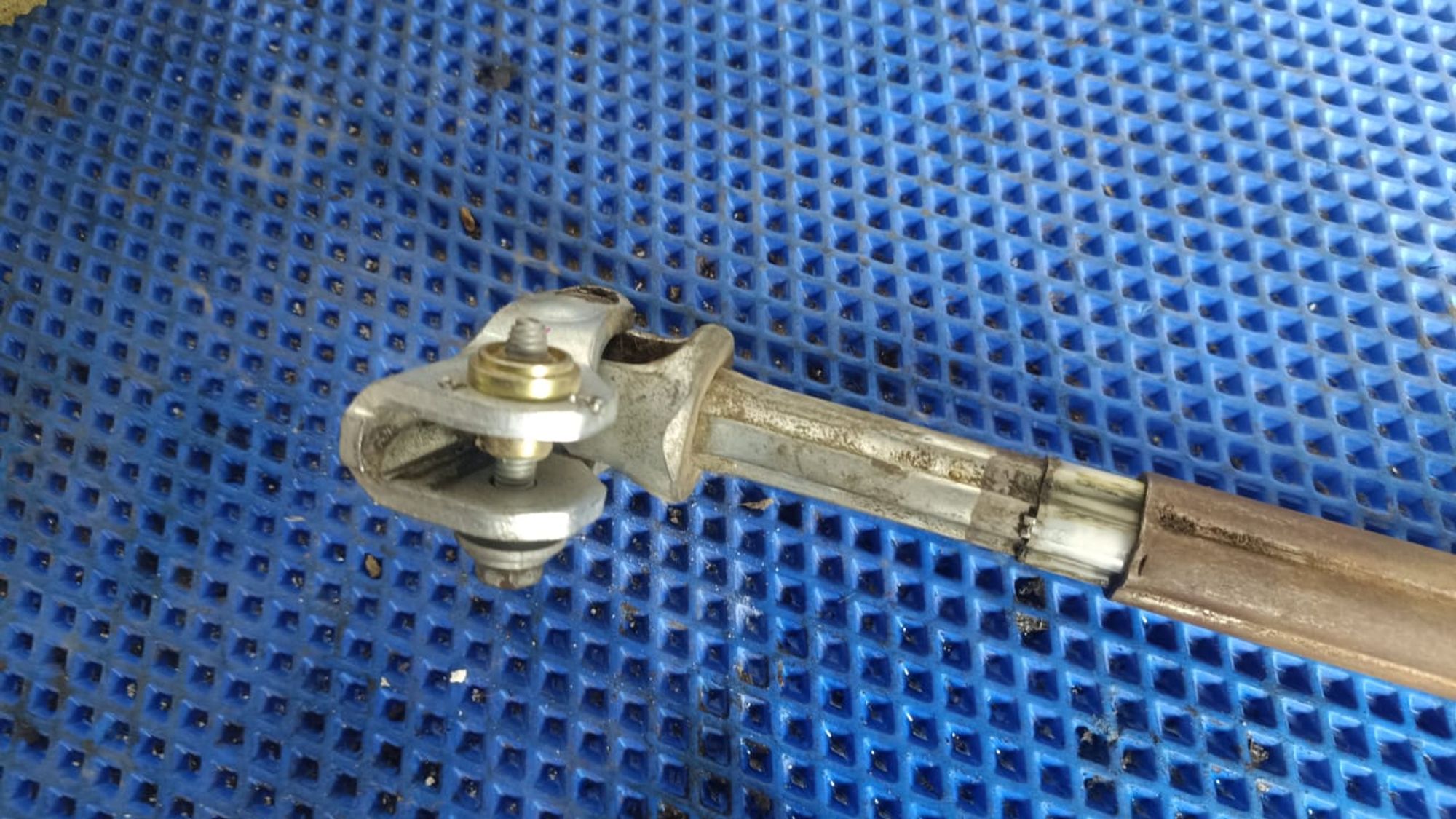 https://gcs.partsauto.market/rn-stockpro.appspot.com/thmbs/userImages/72ad5fba4727bffbc6ea9a8c61494201/part/c5b21d63-c36d-43d0-bb6d-50a5d253f597_1747116919577.jpg