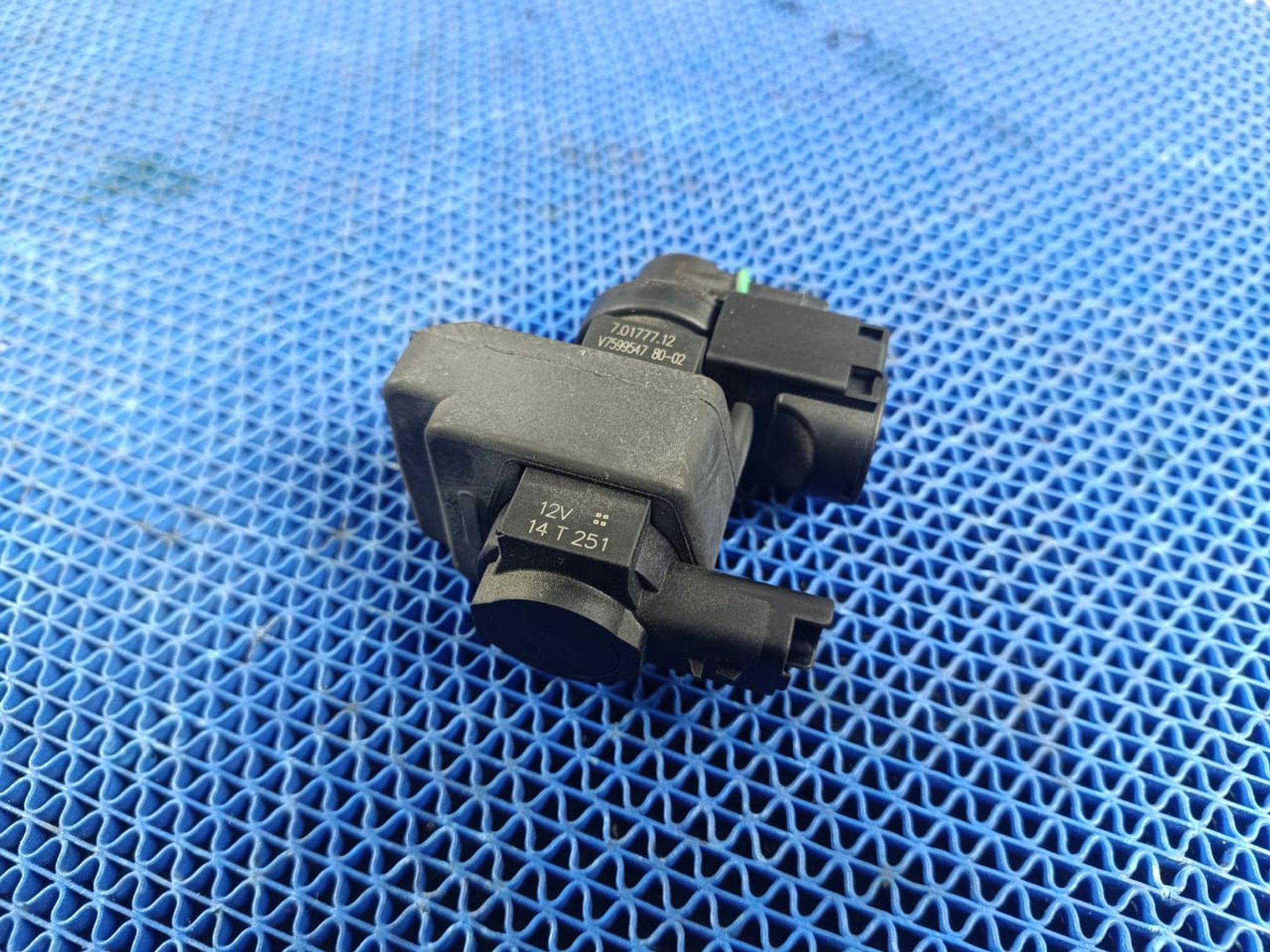 https://gcs.partsauto.market/rn-stockpro.appspot.com/thmbs/userImages/72ad5fba4727bffbc6ea9a8c61494201/part/c7c4125c-448c-4786-a439-5a848f5c7a96_1729062695950.jpg