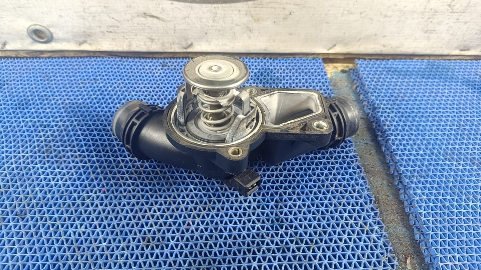 https://gcs.partsauto.market/rn-stockpro.appspot.com/thmbs/userImages/72ad5fba4727bffbc6ea9a8c61494201/part/cead034c-73bc-4980-b130-951eef7fafad_1741877518659.jpg