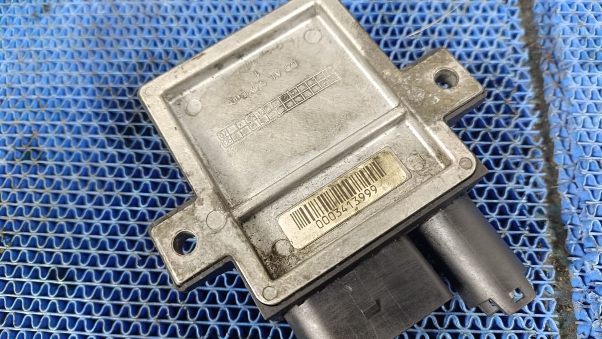 https://gcs.partsauto.market/rn-stockpro.appspot.com/thmbs/userImages/72ad5fba4727bffbc6ea9a8c61494201/part/cf415875-693c-4e0d-b5e6-0aa86fce5874_1745393846088.jpg