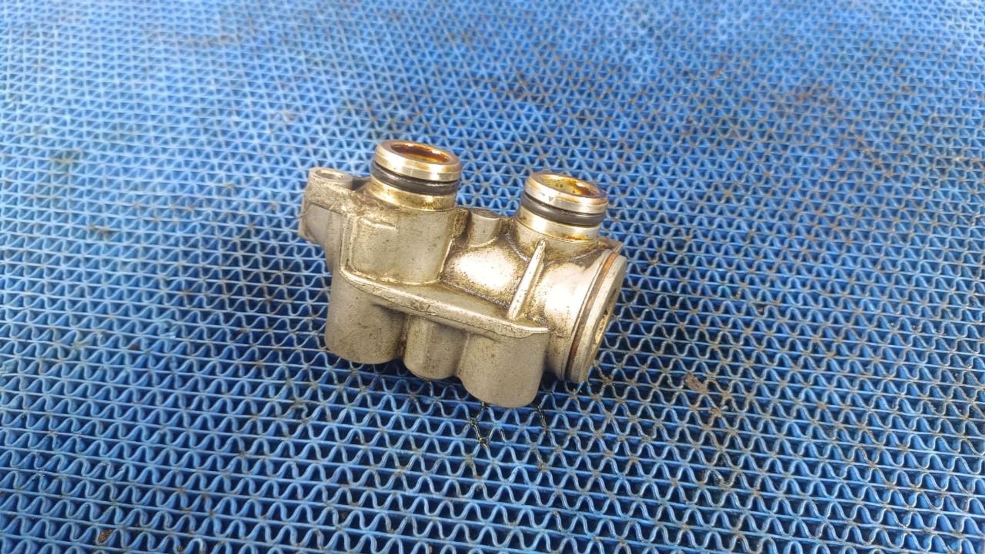 https://gcs.partsauto.market/rn-stockpro.appspot.com/thmbs/userImages/72ad5fba4727bffbc6ea9a8c61494201/part/d0e7611a-293f-42cb-b7e8-5760e4b9e0ab_1733822508884.jpg