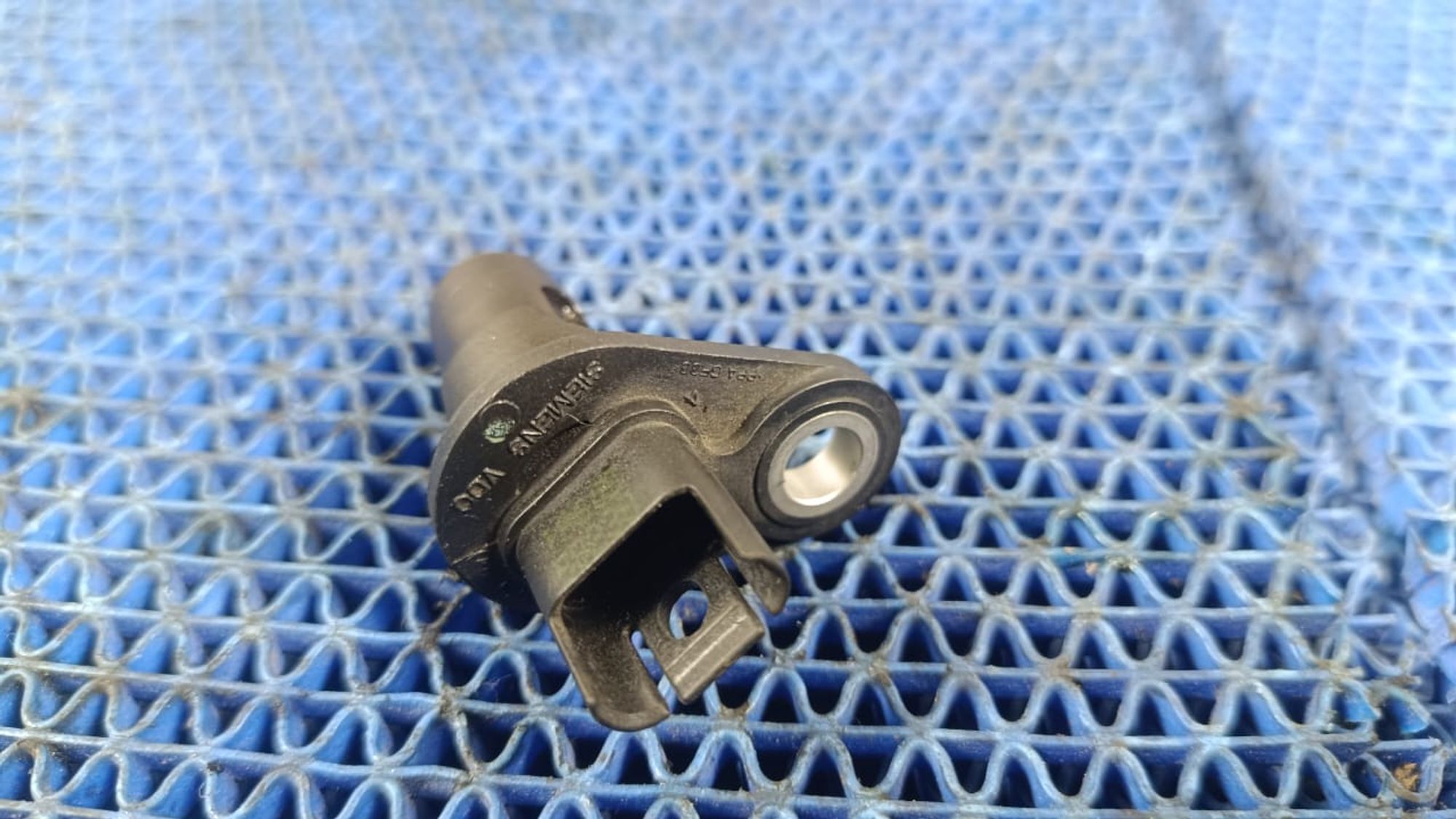 https://gcs.partsauto.market/rn-stockpro.appspot.com/thmbs/userImages/72ad5fba4727bffbc6ea9a8c61494201/part/d3c375ed-9f3d-4462-a64f-505d8b2ff358_1746195985460.jpg