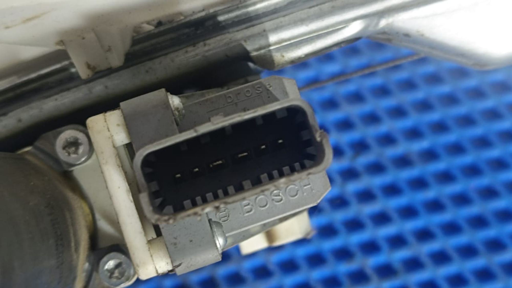 https://gcs.partsauto.market/rn-stockpro.appspot.com/thmbs/userImages/72ad5fba4727bffbc6ea9a8c61494201/part/d3cfbef0-409d-4ec6-86da-ace12b040c0f_1744976085207.jpg