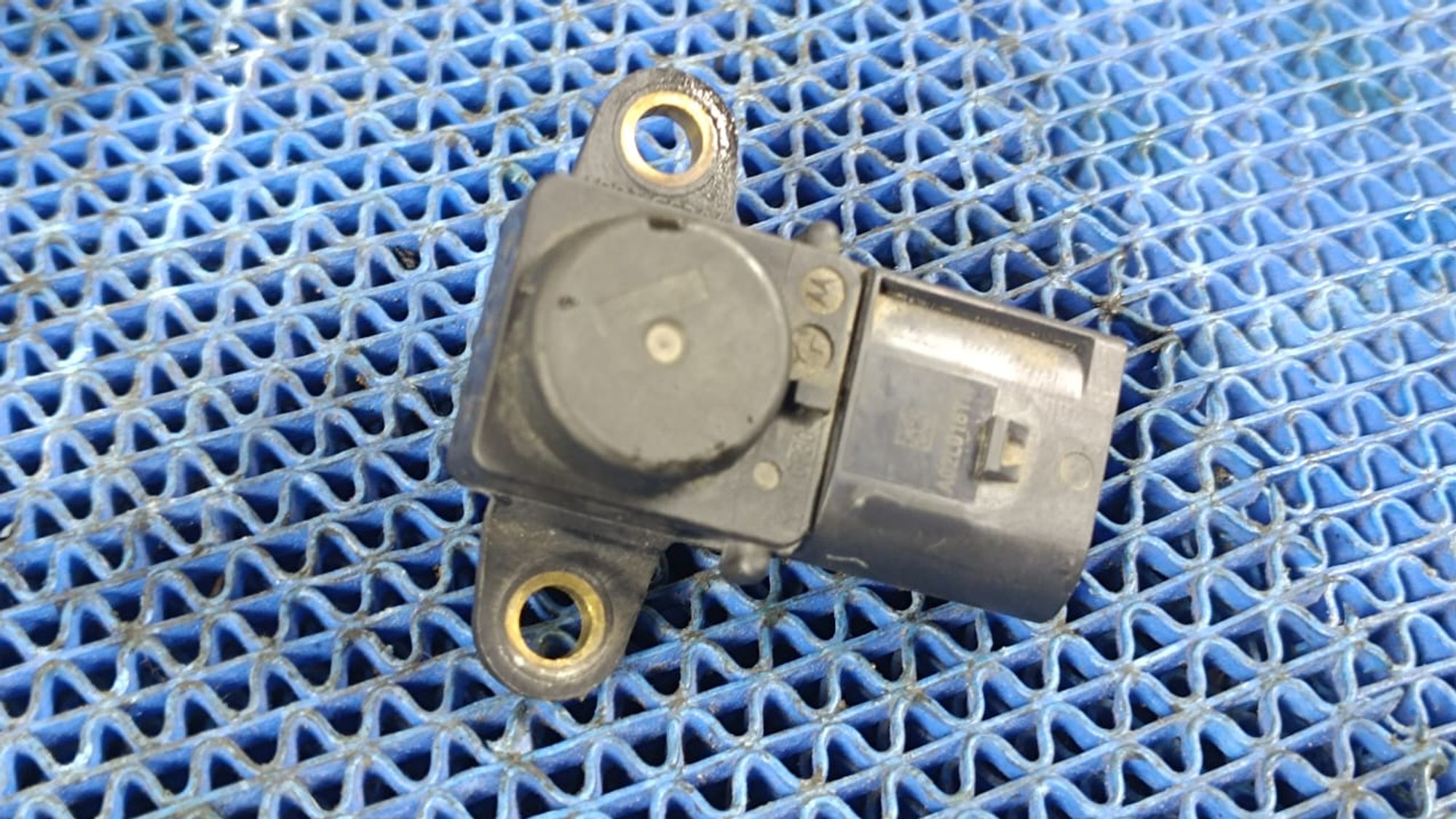 https://gcs.partsauto.market/rn-stockpro.appspot.com/thmbs/userImages/72ad5fba4727bffbc6ea9a8c61494201/part/d40495a9-936a-4f2d-87a0-9d42ac35626d_1745750130798.jpg