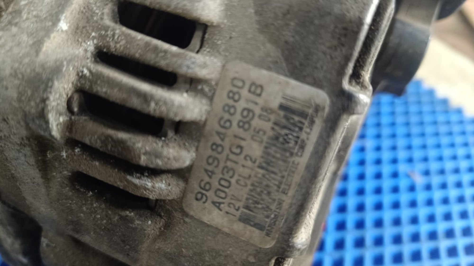 https://gcs.partsauto.market/rn-stockpro.appspot.com/thmbs/userImages/72ad5fba4727bffbc6ea9a8c61494201/part/d5f3625f-1819-4936-8d02-6f37f329cece_1744798426871.jpg
