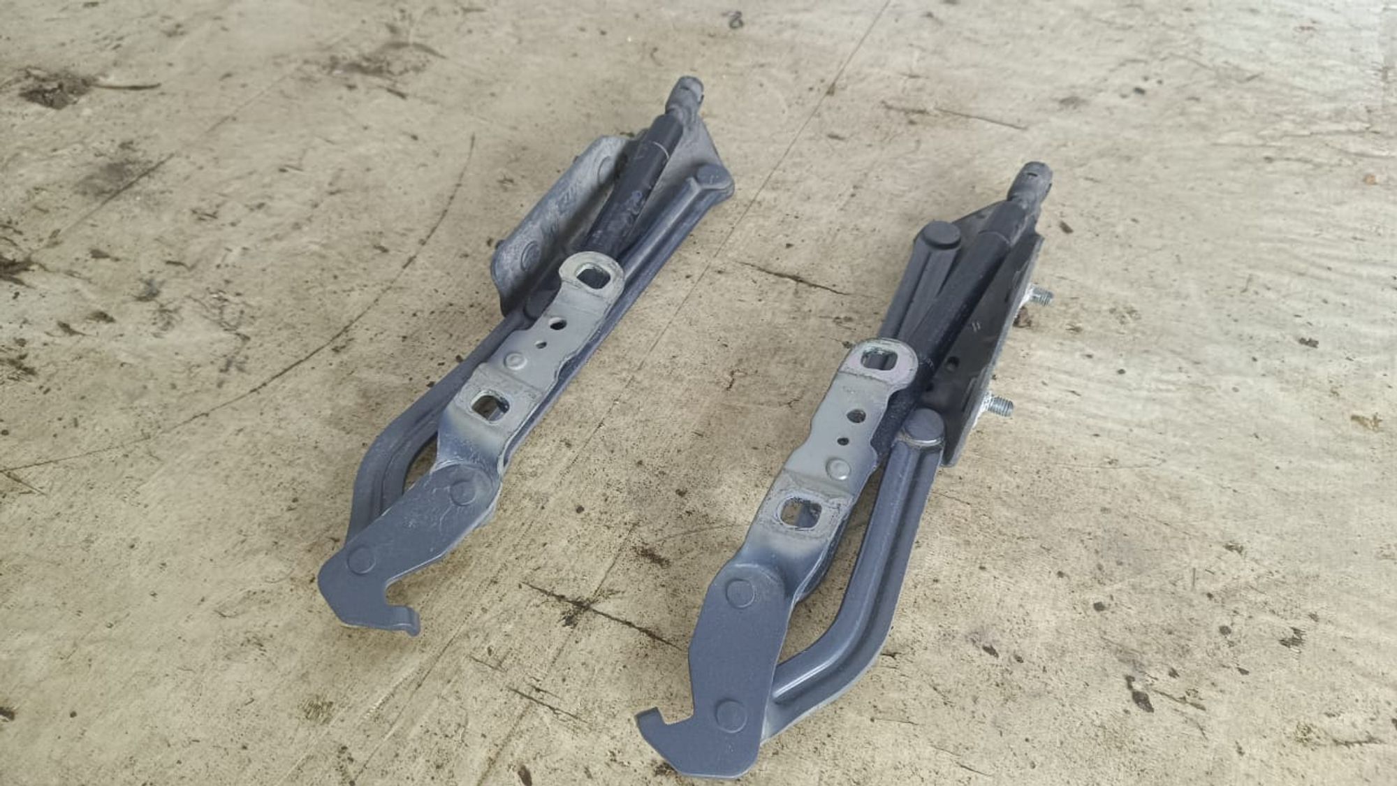 https://gcs.partsauto.market/rn-stockpro.appspot.com/thmbs/userImages/72ad5fba4727bffbc6ea9a8c61494201/part/da05cf38-0275-4d6c-b786-a23024695996_1742295115175.jpg
