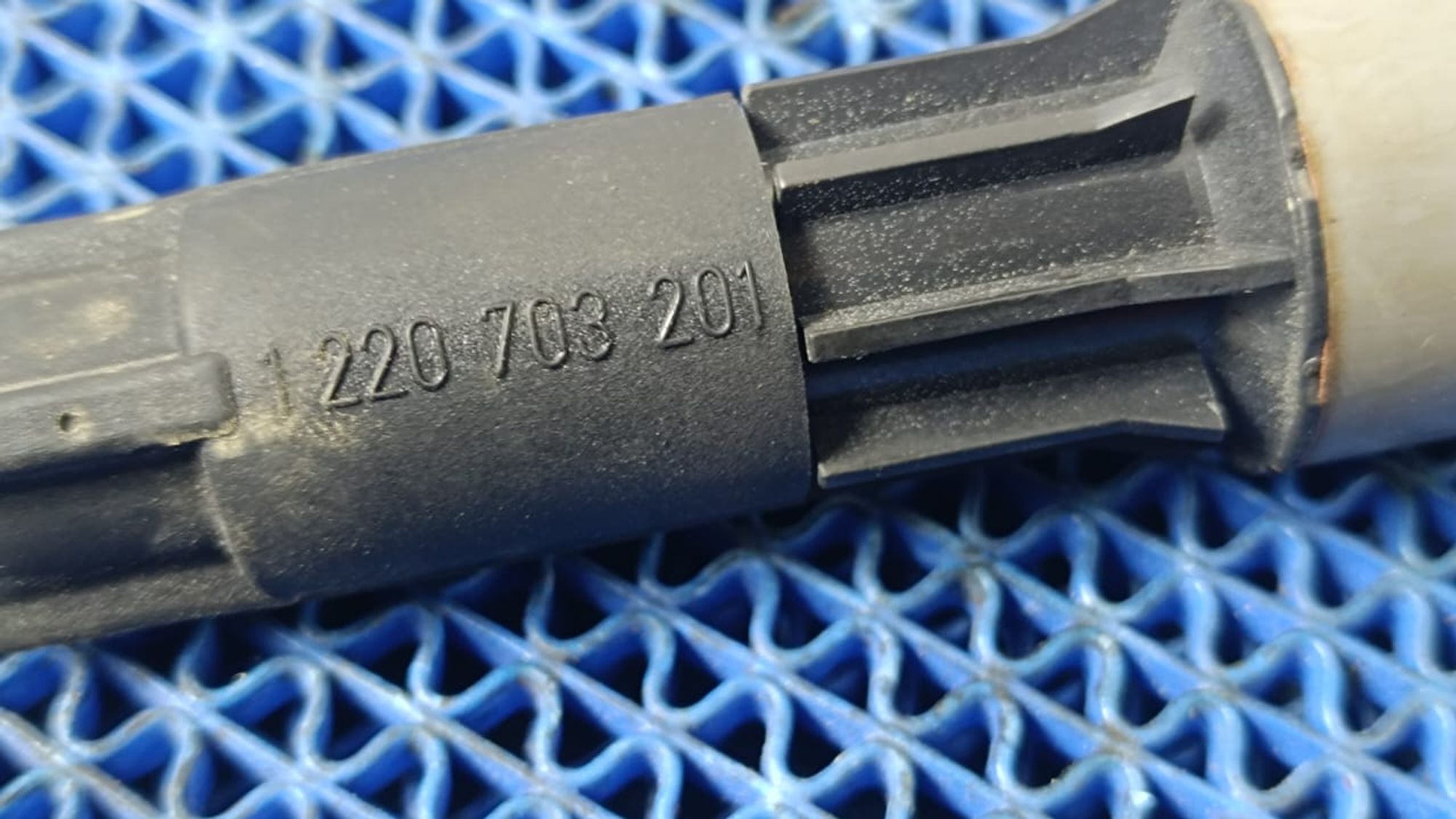 https://gcs.partsauto.market/rn-stockpro.appspot.com/thmbs/userImages/72ad5fba4727bffbc6ea9a8c61494201/part/da766147-1561-4f05-b7b2-c82c57bb0b46_1745749971866.jpg