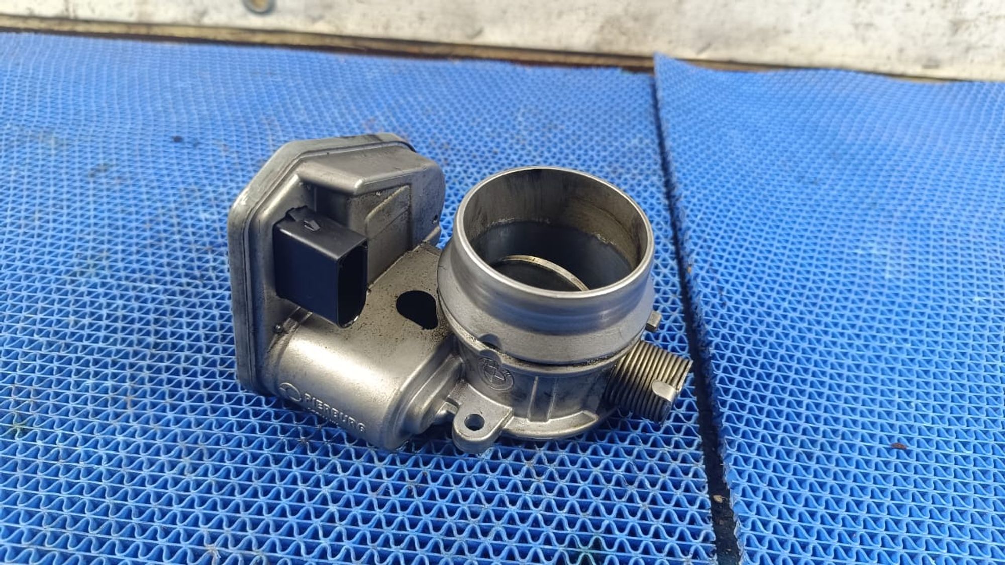 https://gcs.partsauto.market/rn-stockpro.appspot.com/thmbs/userImages/72ad5fba4727bffbc6ea9a8c61494201/part/daf2b4cc-408a-4389-838a-4bba33823034_1736762933020.jpg