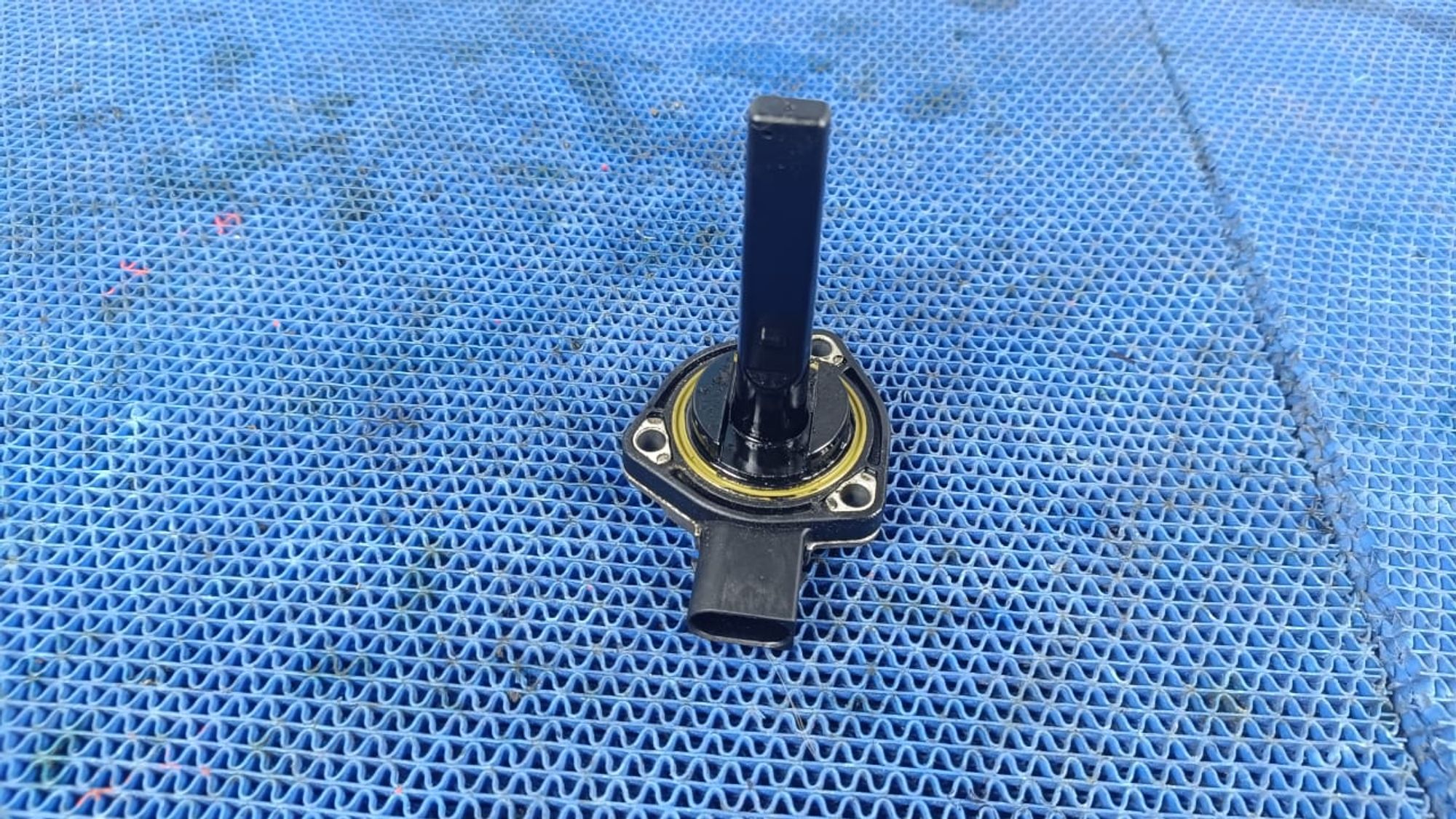 https://gcs.partsauto.market/rn-stockpro.appspot.com/thmbs/userImages/72ad5fba4727bffbc6ea9a8c61494201/part/dbde18b7-f395-4ea8-9ad2-d8ed7a47447e_1745229126830.jpg