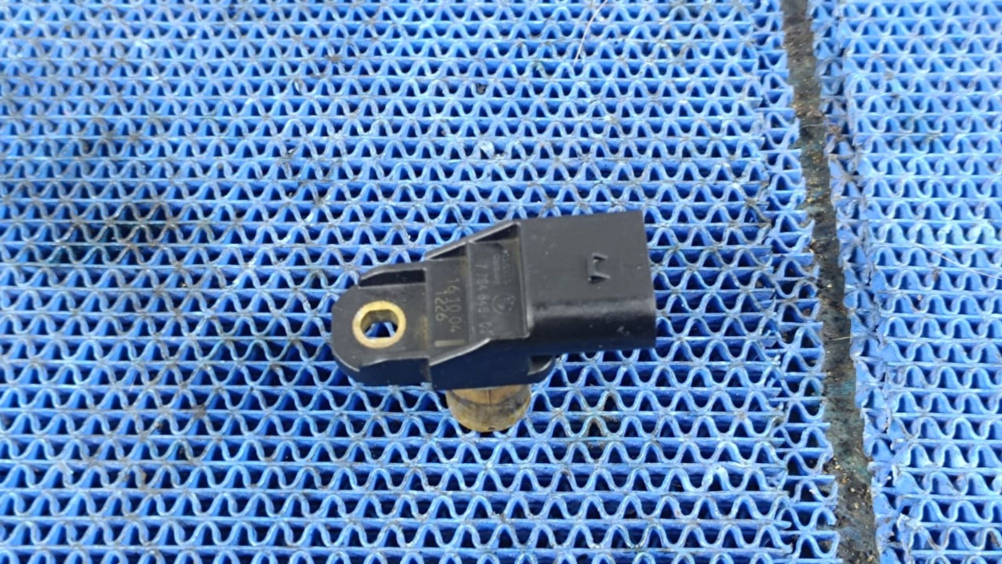 https://gcs.partsauto.market/rn-stockpro.appspot.com/thmbs/userImages/72ad5fba4727bffbc6ea9a8c61494201/part/dcb0e55c-2a2b-4a39-a9df-3167a97c4d1c_1745393540710.jpg
