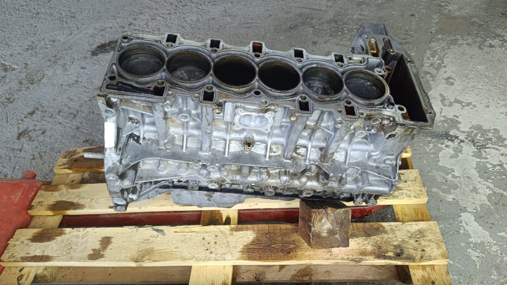 https://gcs.partsauto.market/rn-stockpro.appspot.com/thmbs/userImages/72ad5fba4727bffbc6ea9a8c61494201/part/dfc0d8c4-1ad7-408a-8a05-bea53f66decb_1745242612737.jpg
