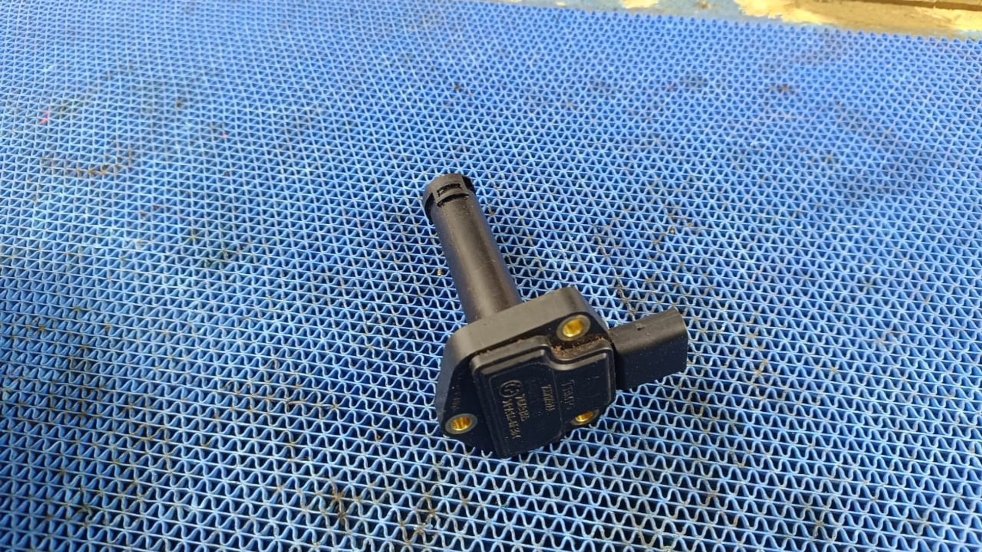 https://gcs.partsauto.market/rn-stockpro.appspot.com/thmbs/userImages/72ad5fba4727bffbc6ea9a8c61494201/part/e167dcd8-930e-44a9-ae6d-ce748a04419b_1733487352532.jpg