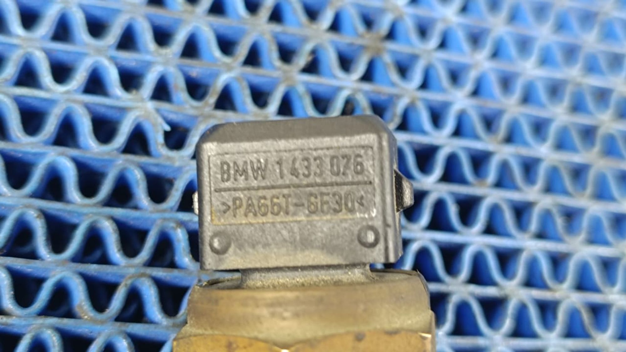 https://gcs.partsauto.market/rn-stockpro.appspot.com/thmbs/userImages/72ad5fba4727bffbc6ea9a8c61494201/part/e9eae3a2-ee26-4483-a271-d51b71ae88ad_1745867798735.jpg