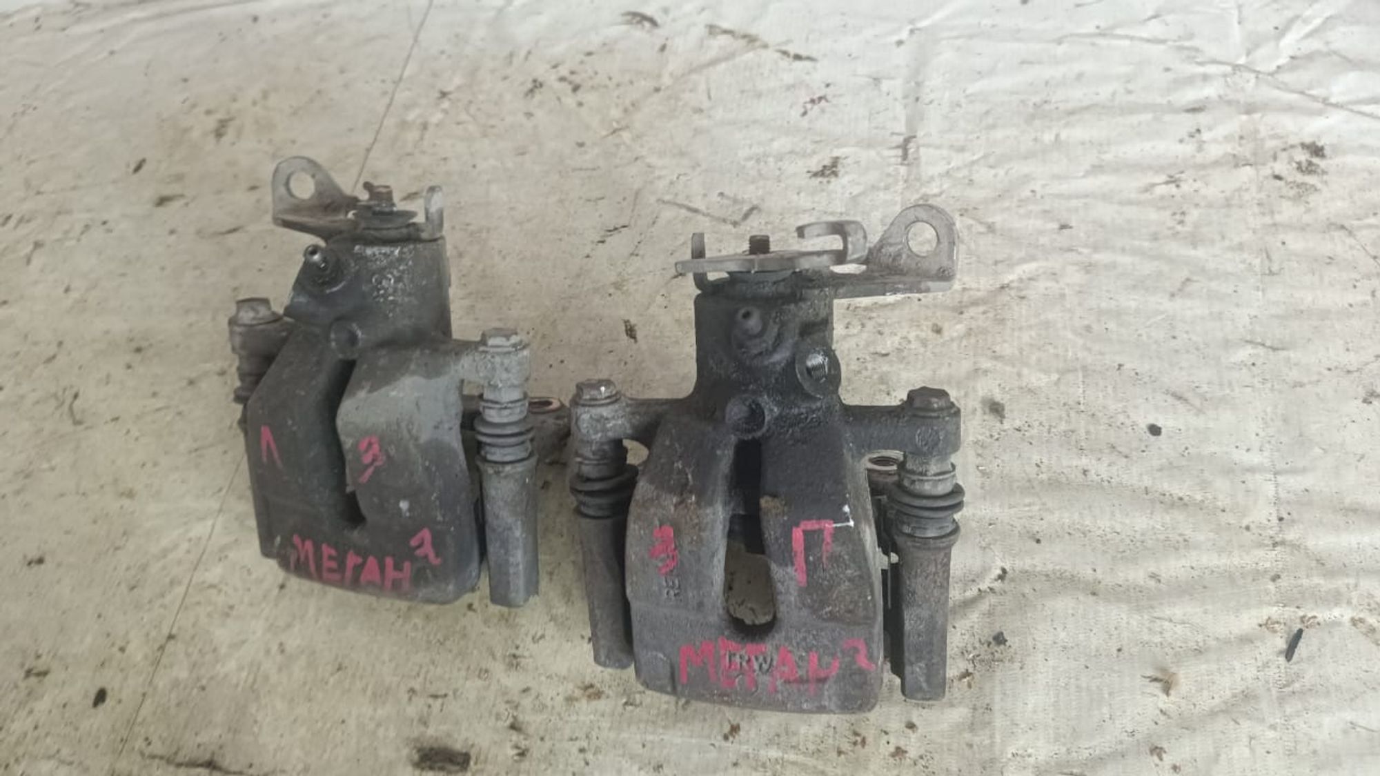 https://gcs.partsauto.market/rn-stockpro.appspot.com/thmbs/userImages/72ad5fba4727bffbc6ea9a8c61494201/part/ed4bed32-d69e-423d-9445-96a187dd5692_1742995910873.jpg