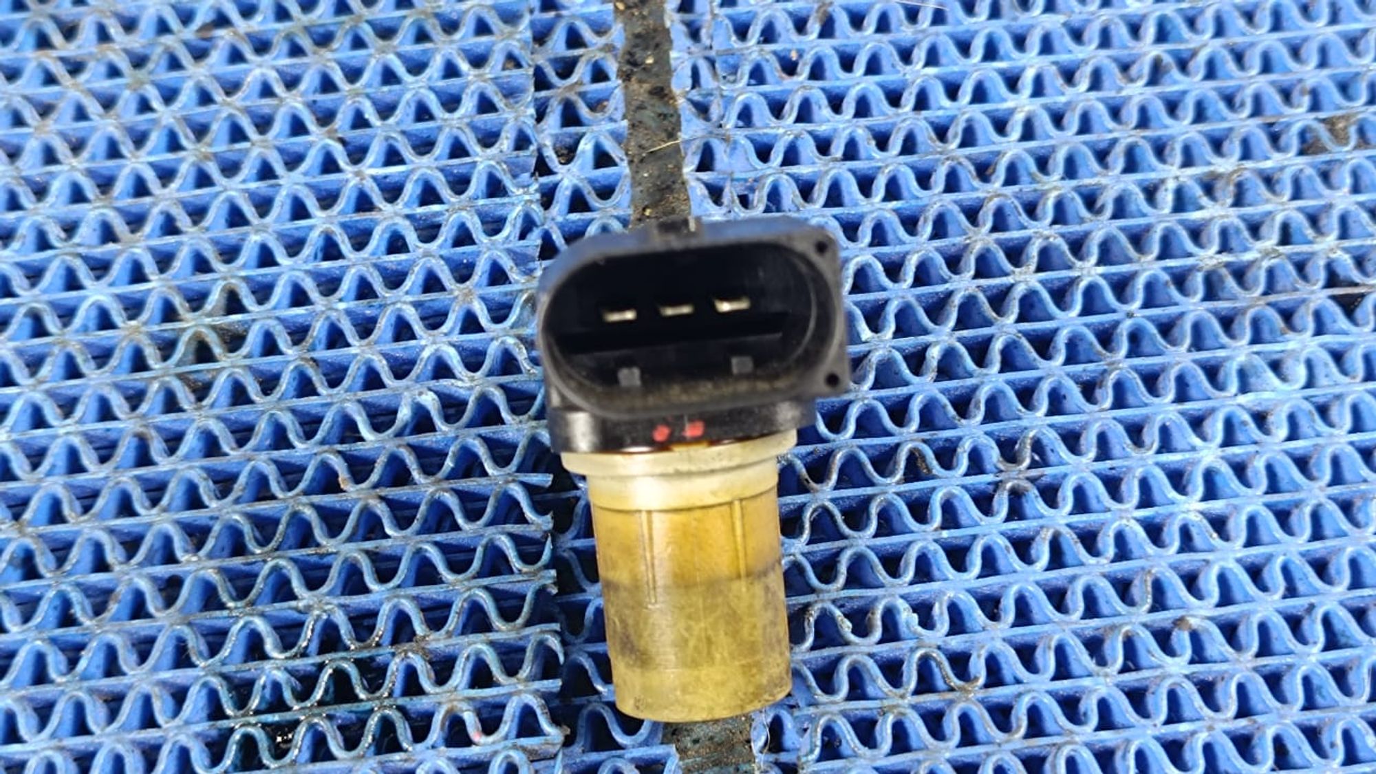 https://gcs.partsauto.market/rn-stockpro.appspot.com/thmbs/userImages/72ad5fba4727bffbc6ea9a8c61494201/part/f1dbf584-4152-413c-a246-89347d6870b6_1745393543611.jpg