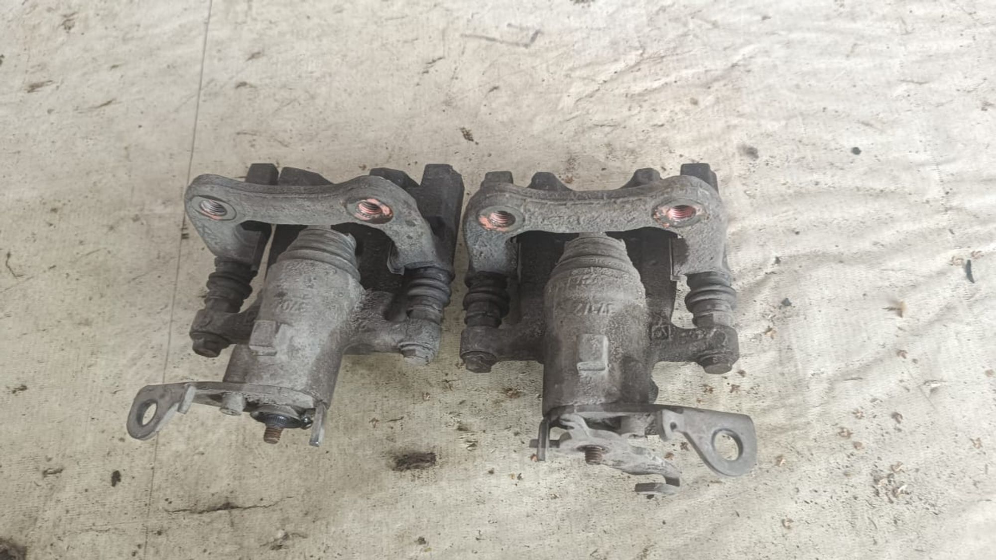 https://gcs.partsauto.market/rn-stockpro.appspot.com/thmbs/userImages/72ad5fba4727bffbc6ea9a8c61494201/part/fb3e40e7-e3b8-4d30-940a-b6f924c036ad_1742995922171.jpg