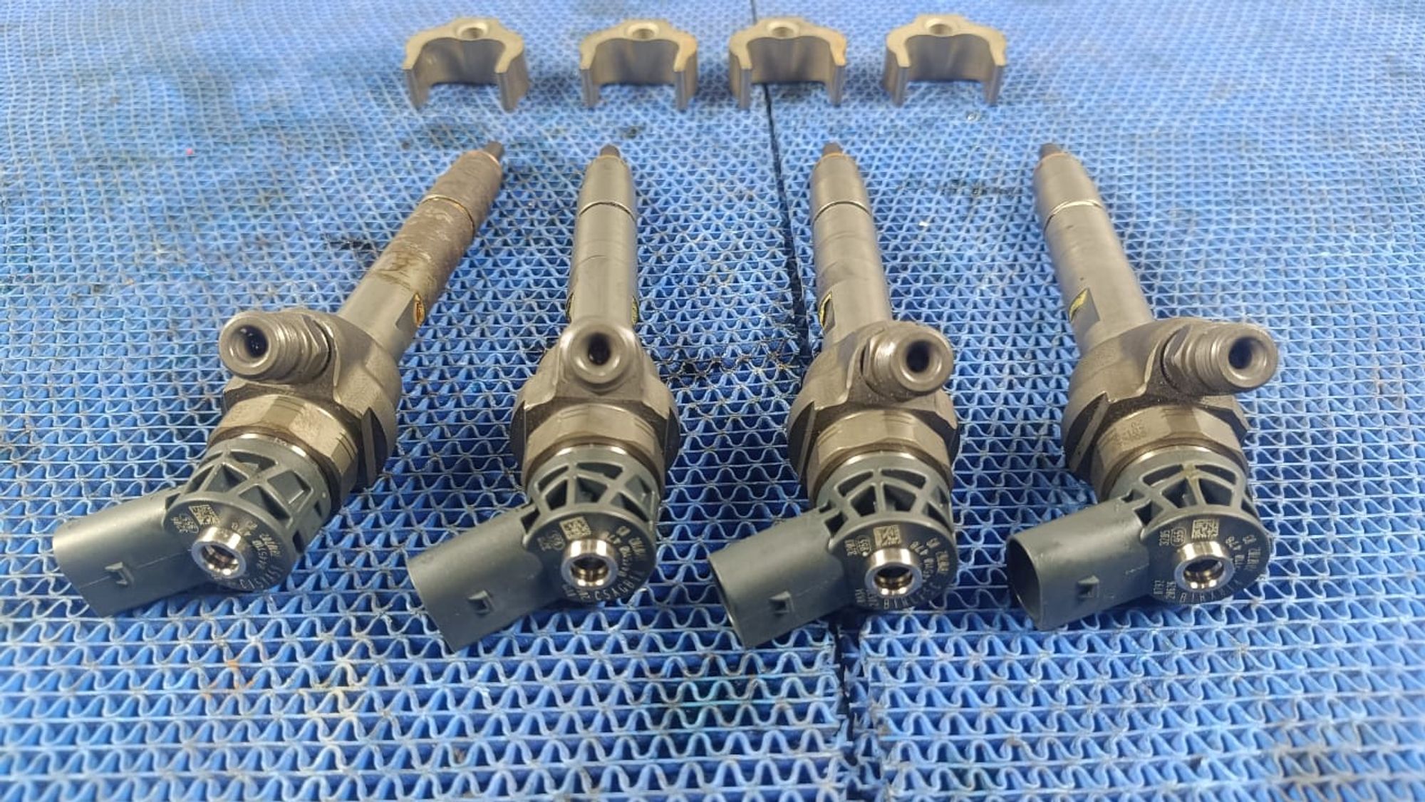 https://gcs.partsauto.market/rn-stockpro.appspot.com/thmbs/userImages/72ad5fba4727bffbc6ea9a8c61494201/part/fb739e8e-80ec-4b66-83ff-90d878c354a0_1747233831270.jpg