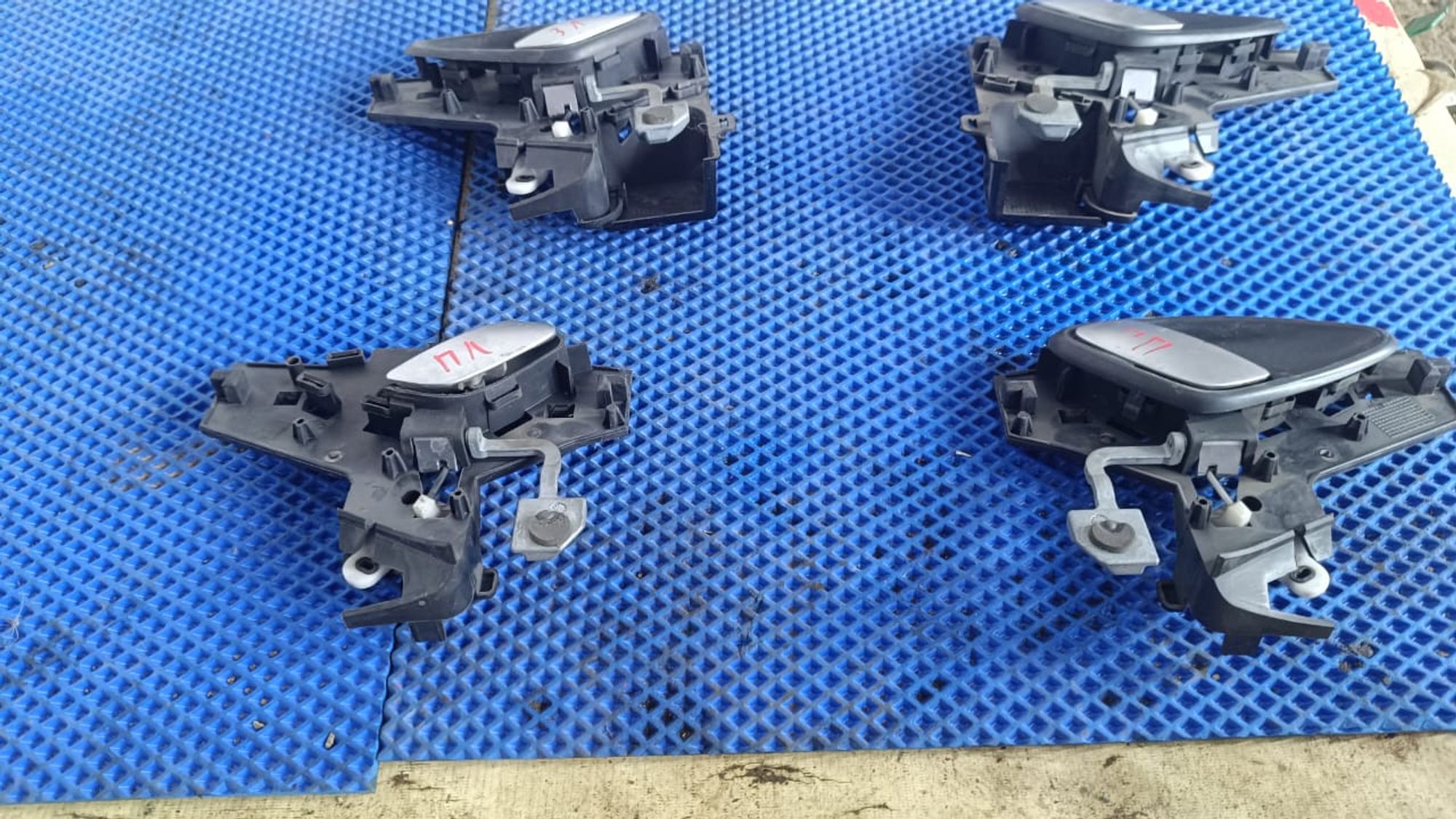 https://gcs.partsauto.market/rn-stockpro.appspot.com/thmbs/userImages/72ad5fba4727bffbc6ea9a8c61494201/part/fc20b04c-977f-453a-a7e7-24d157d25fbe_1747037738186.jpg
