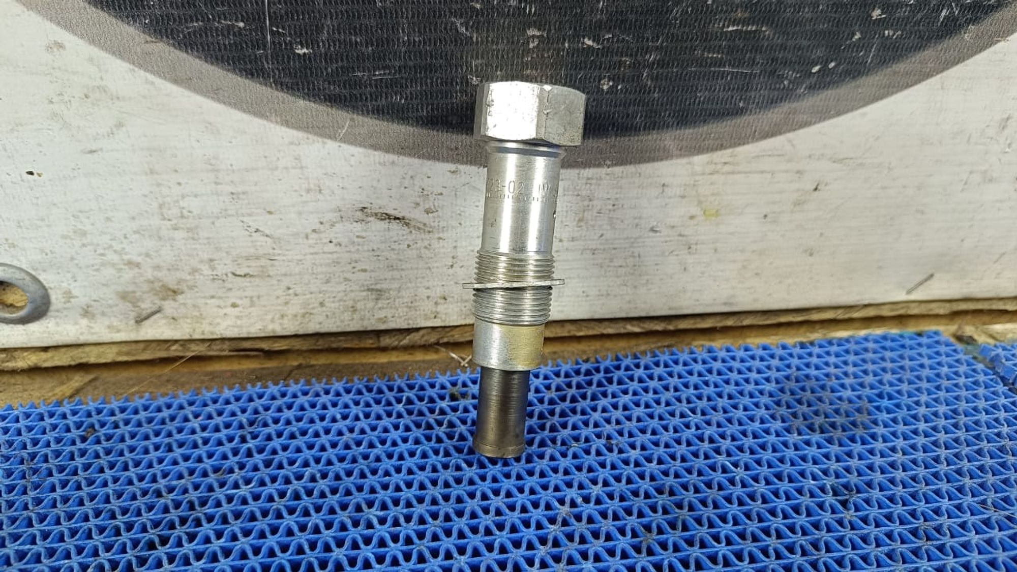 https://gcs.partsauto.market/rn-stockpro.appspot.com/thmbs/userImages/72ad5fba4727bffbc6ea9a8c61494201/part/fd4e4f70-bc47-44c7-8190-3ee1ef773e0e_1744996201271.jpg