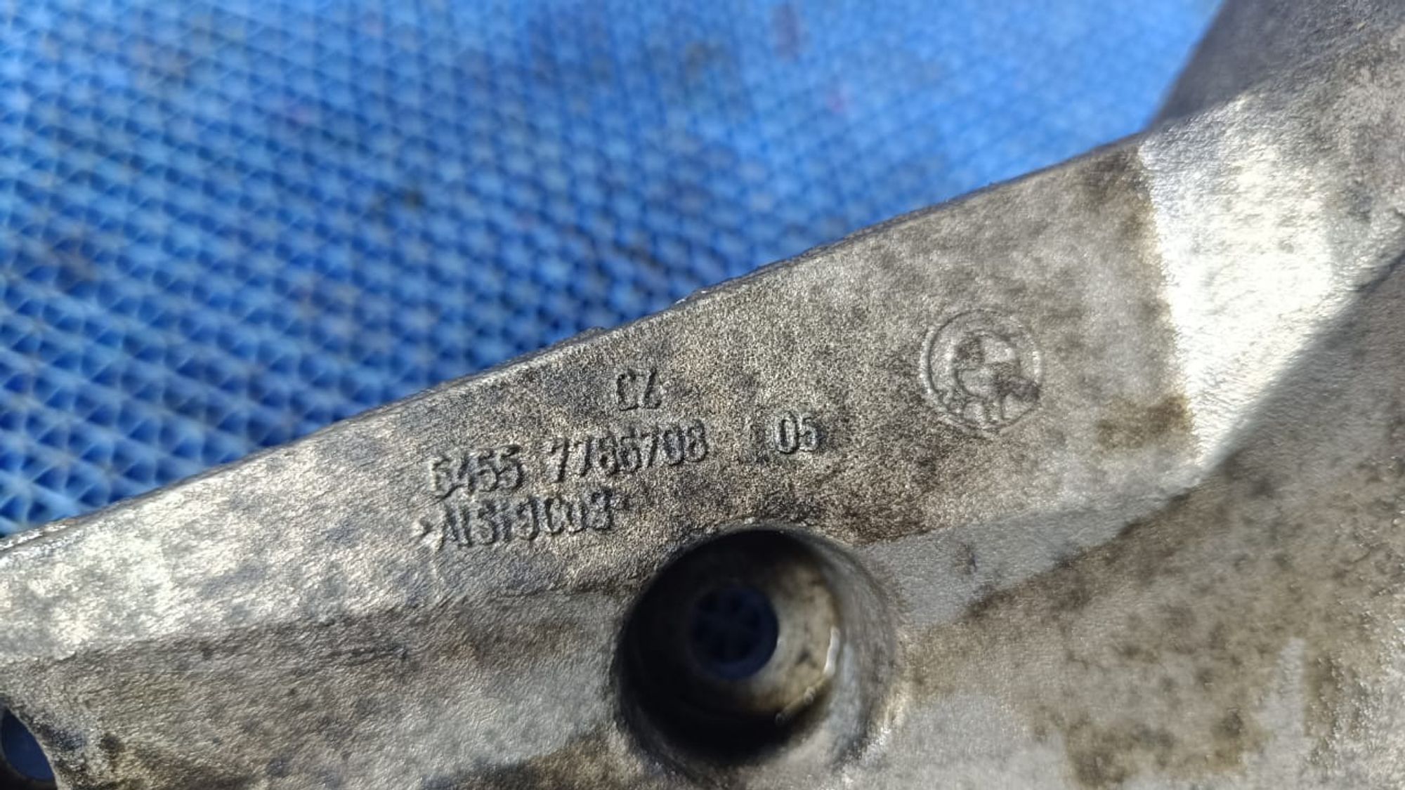 https://gcs.partsauto.market/rn-stockpro.appspot.com/thmbs/userImages/72ad5fba4727bffbc6ea9a8c61494201/part/fde6001c-3519-4c49-a457-30a9461e5b1c_1745229833386.jpg