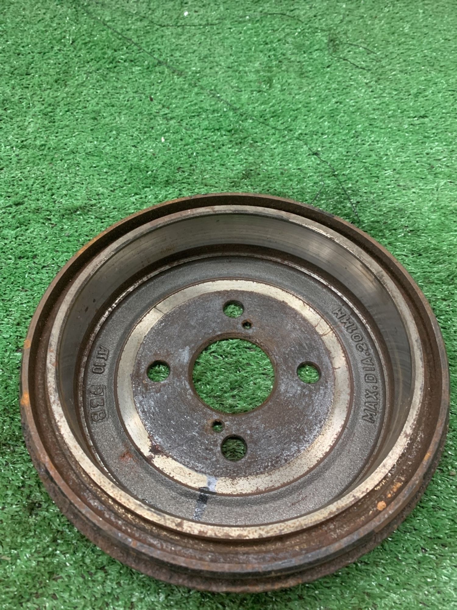 https://gcs.partsauto.market/rn-stockpro.appspot.com/thmbs/userImages/740214793e290491788037994f11799a/part/43742fd0-ce0c-46a6-b8d3-d00140ebf0b3_1734582572100.jpg